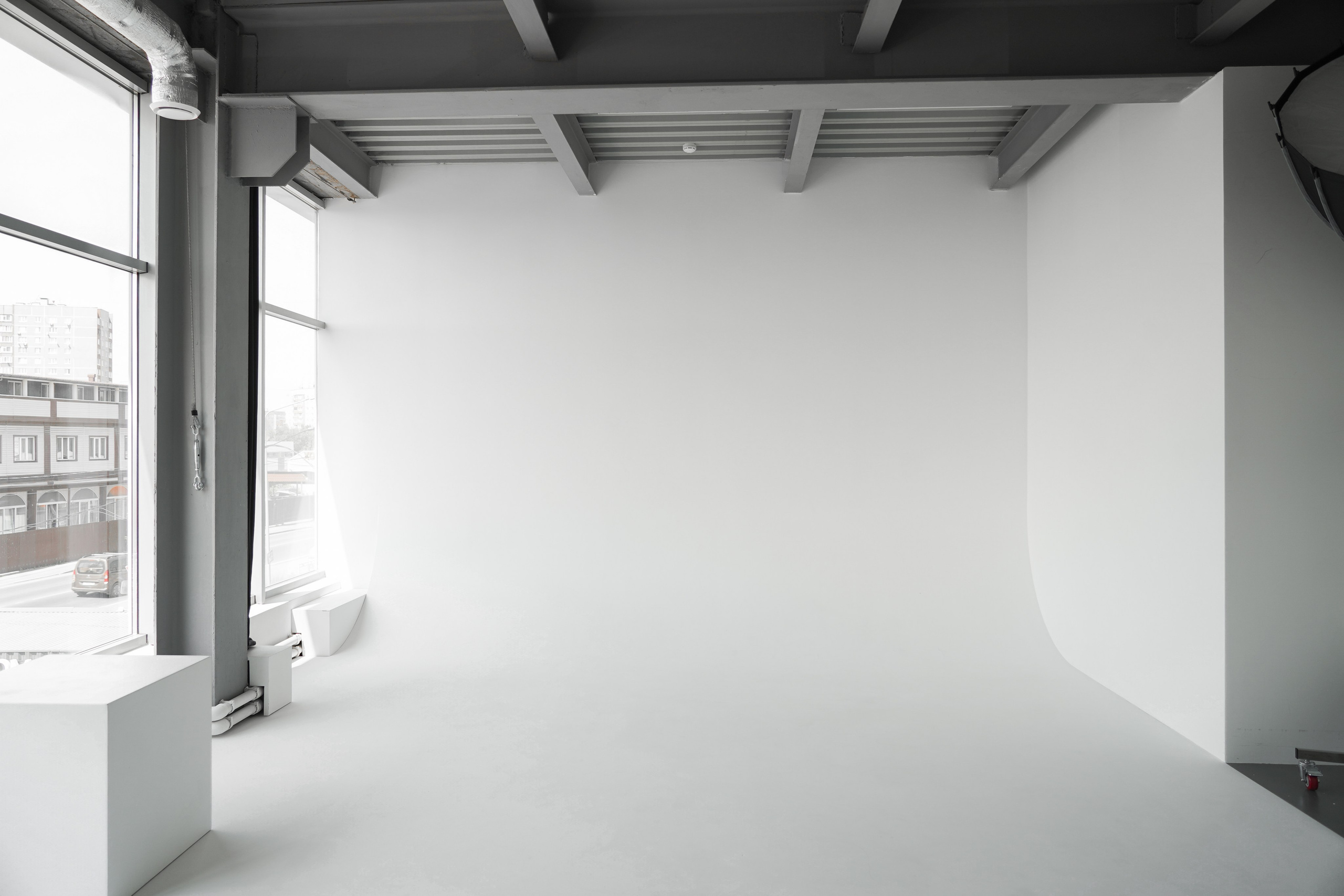 Зал Циклорама. Фотостудия Kovёr