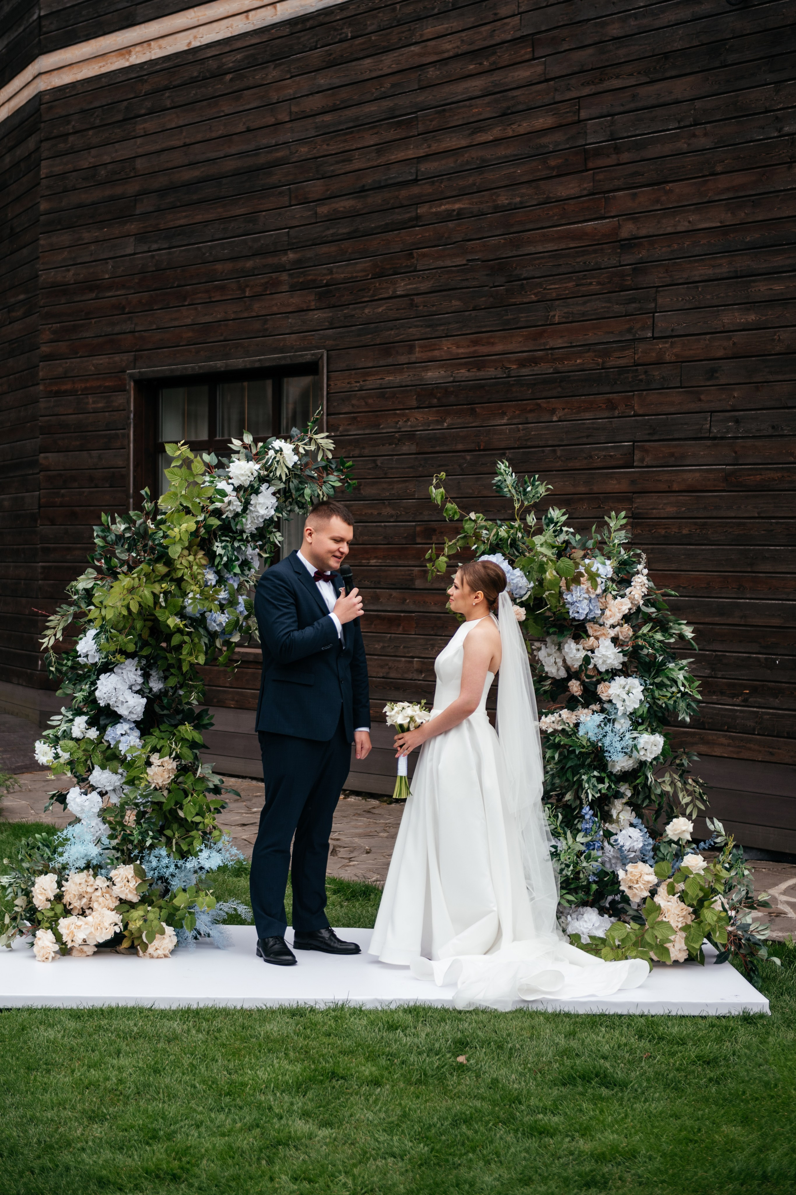 Свадебная фотосессия Ирины и Юрия Домодедово. Свадебный и индивидуальный фотограф Никита Роут | Москва
