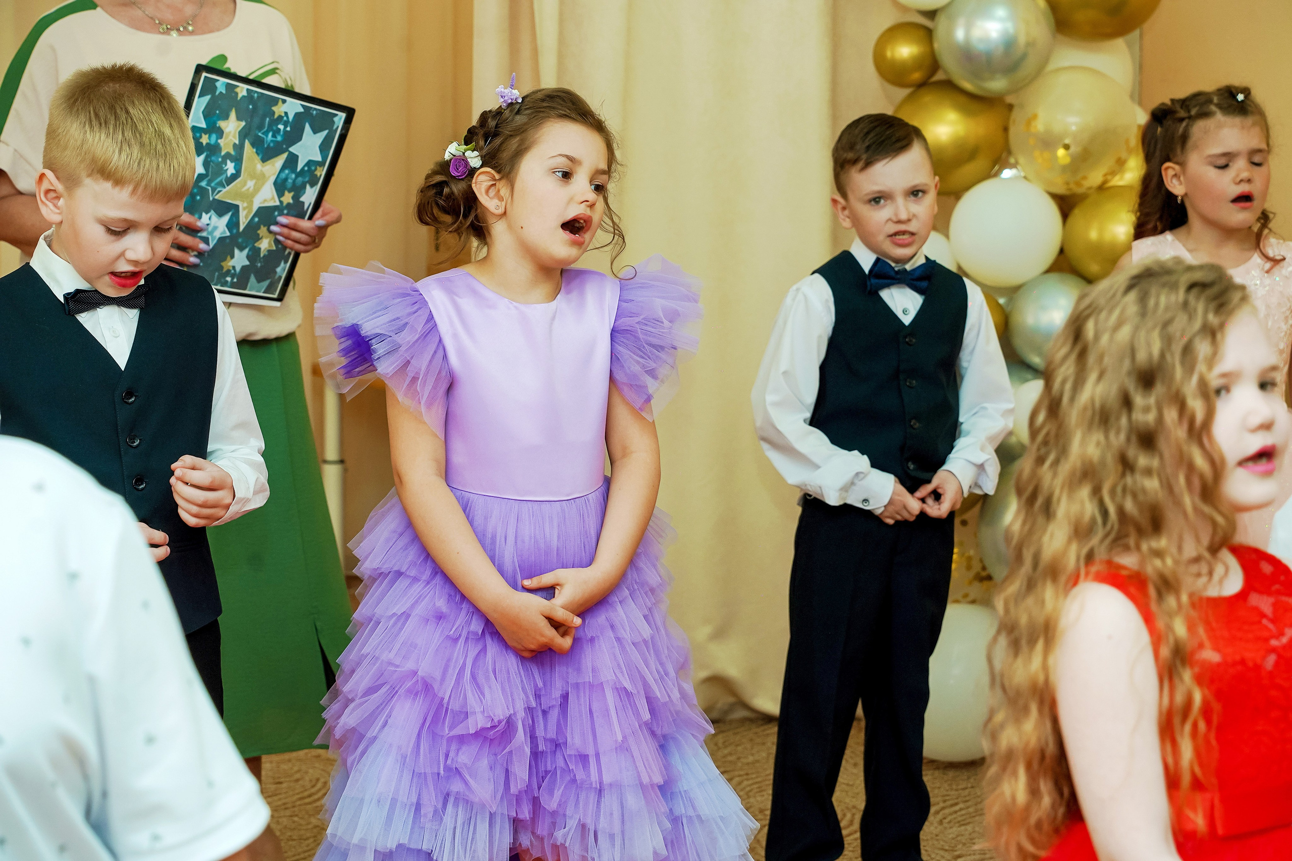 Фотосъемка видеосъёмка фотограф видеооператор новогодних утренников  в. Фотограф, видеооператор Нина Коршунова