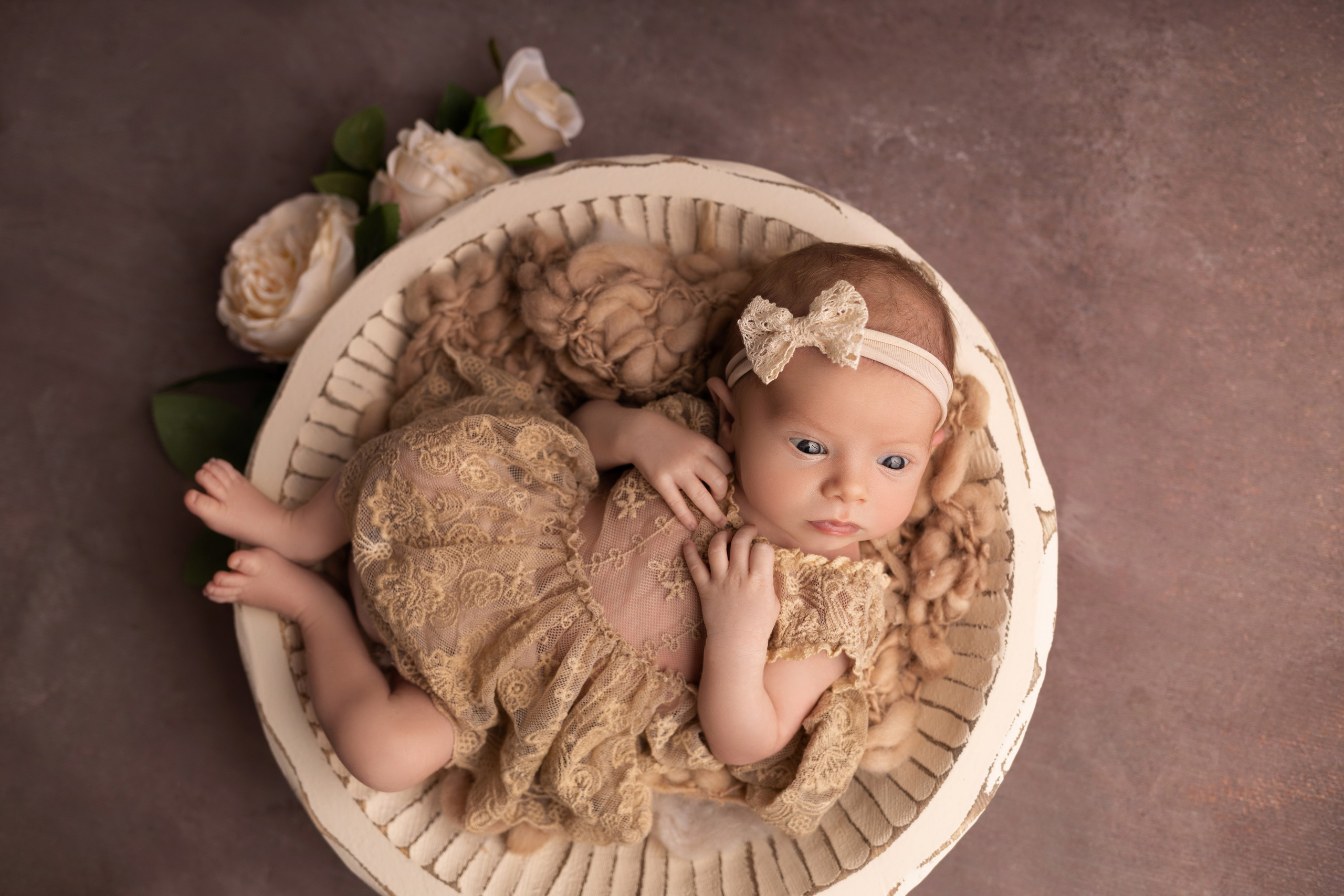 Классическая фотосессия малыша. Фотограф новорожденных малышей в Омске и Омской области Эльвира Камаева