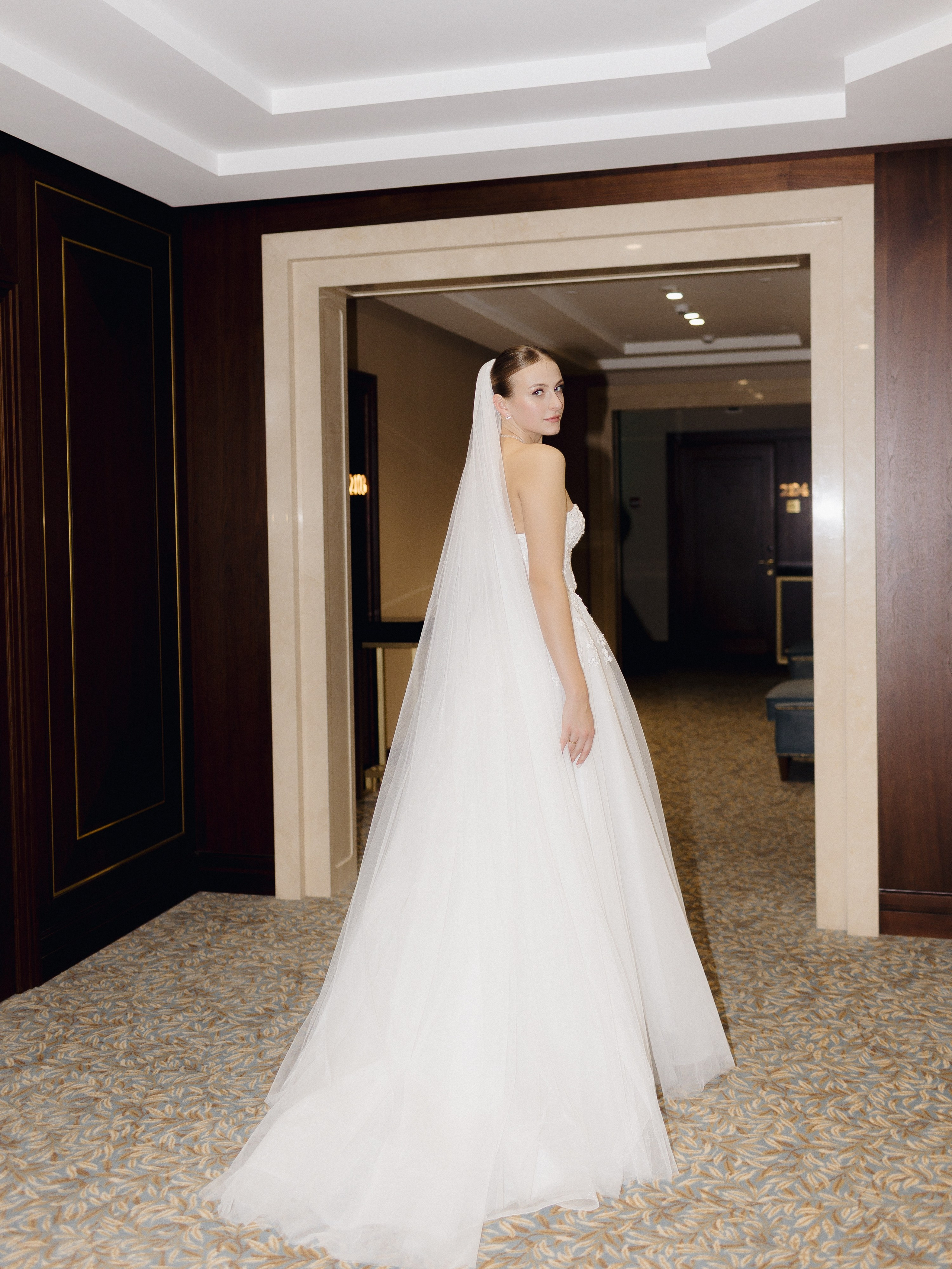 АРИНА И ЛЕША. ЧЕЛСИТИ. Свадебный и индивидуальный фотограф в Челябинске Евгения Негодяева