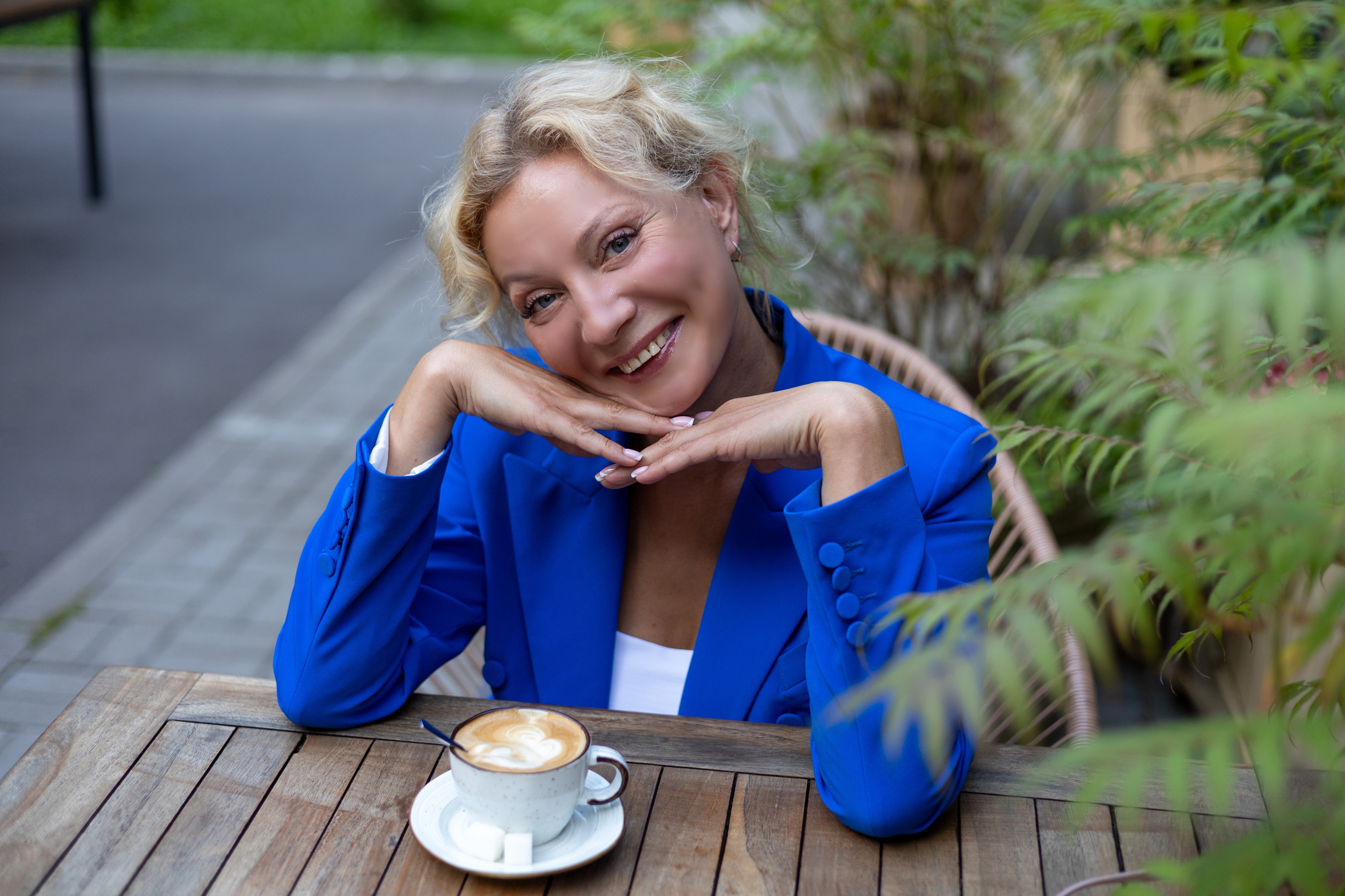 Девушки. Главная