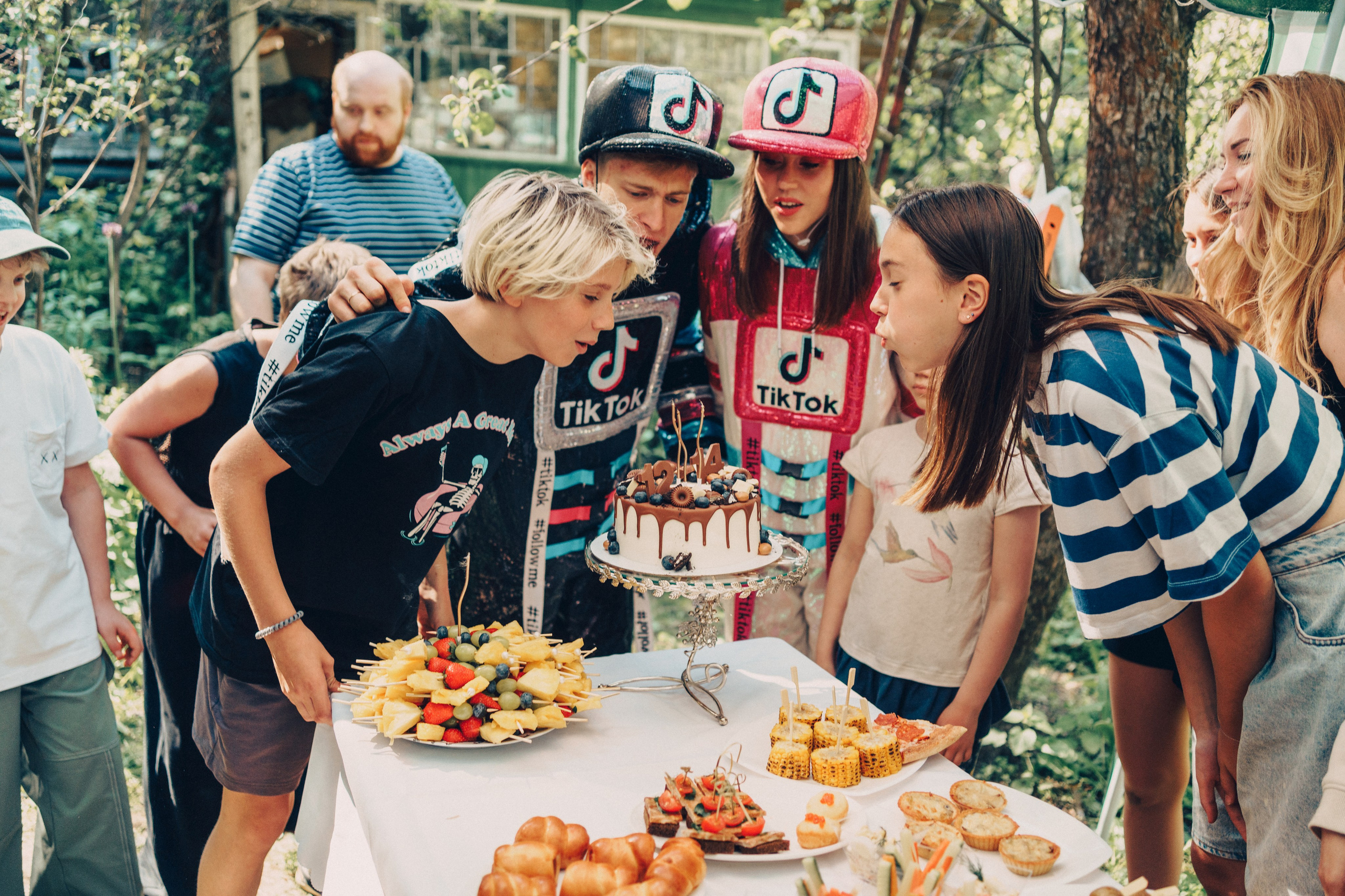 Тая и Архип отмечают День Рождения. Семейный и детский фотограф и видеограф в Москве, Серпухове и Тарусе Валерия Сорокина