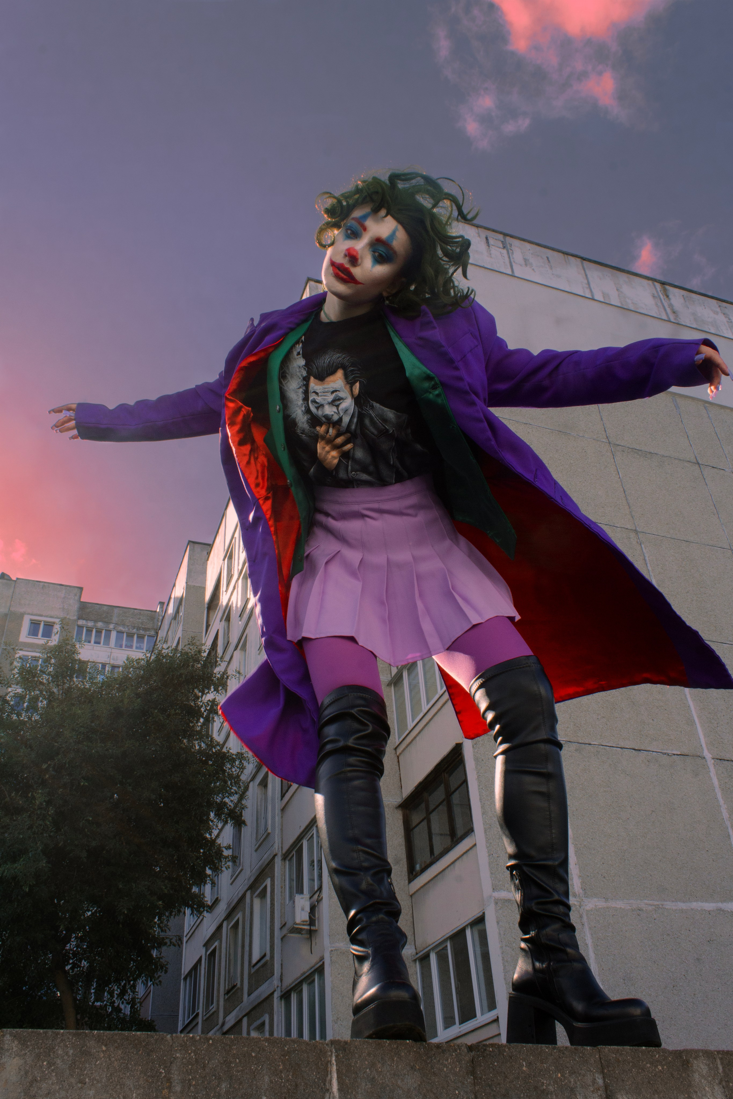 С экрана — в люди