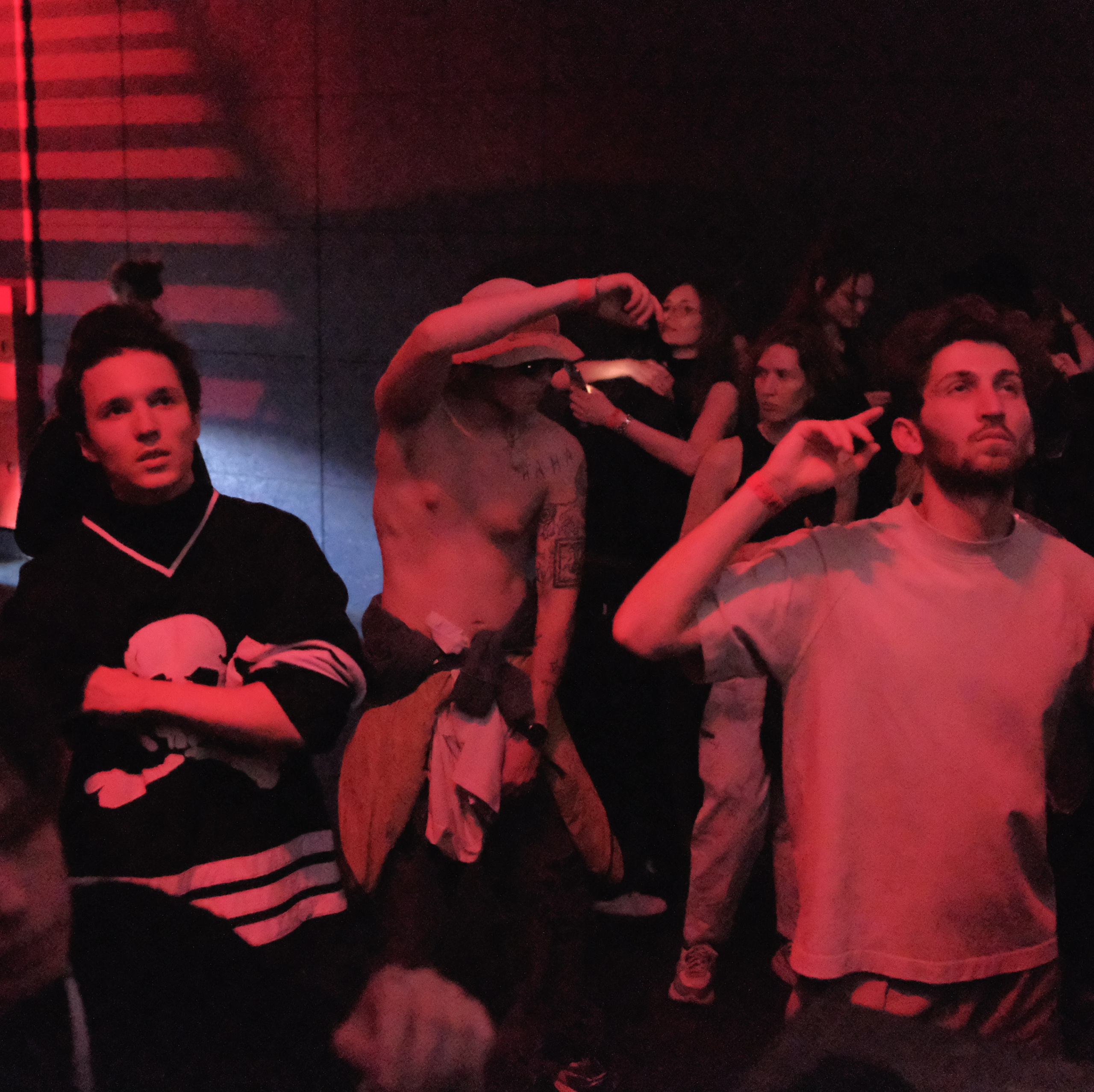 Мир2/16.08.2025. Репортажный фотограф в Санкт-Петербурге Даниил Могута