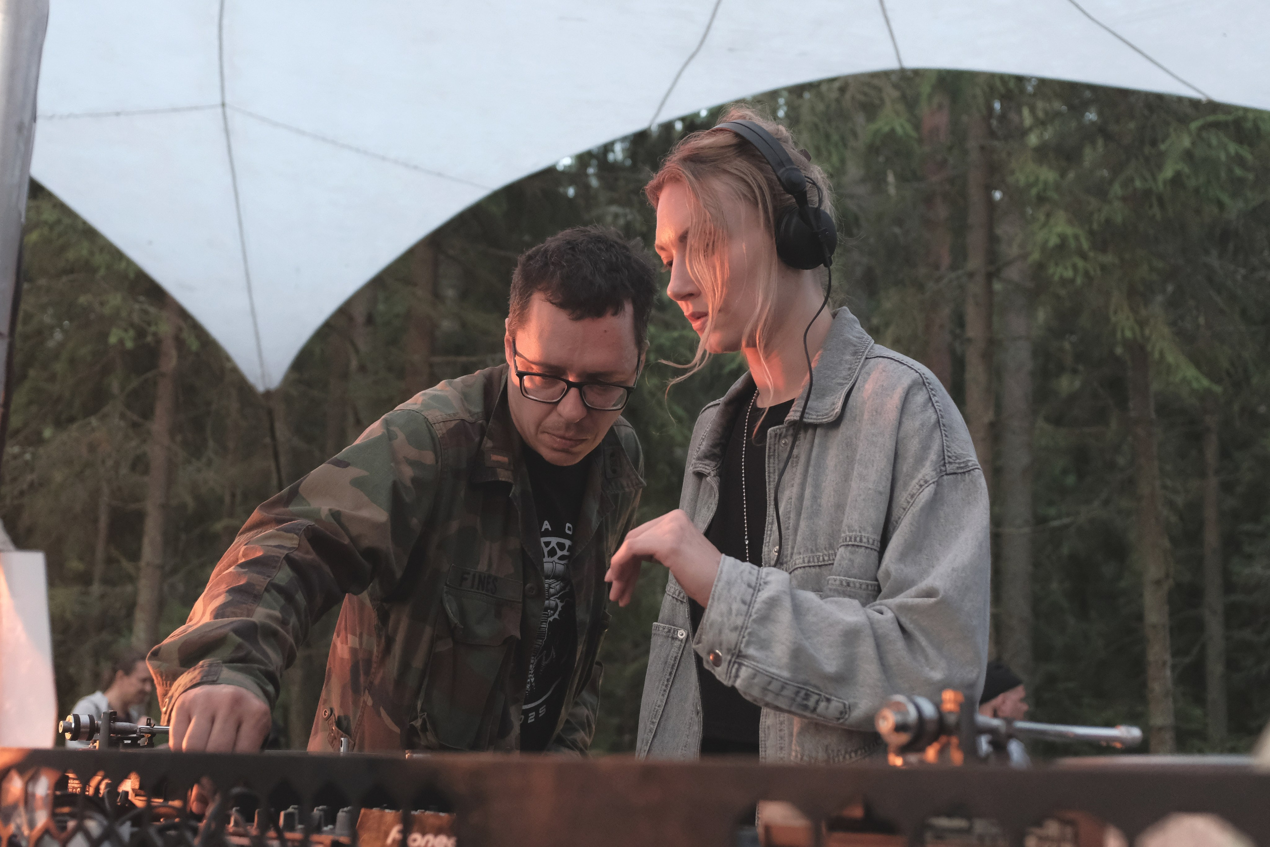 Пикник на обочине от команды EMC. 11июля 2025. Репортажный фотограф в Санкт-Петербурге Даниил Могута