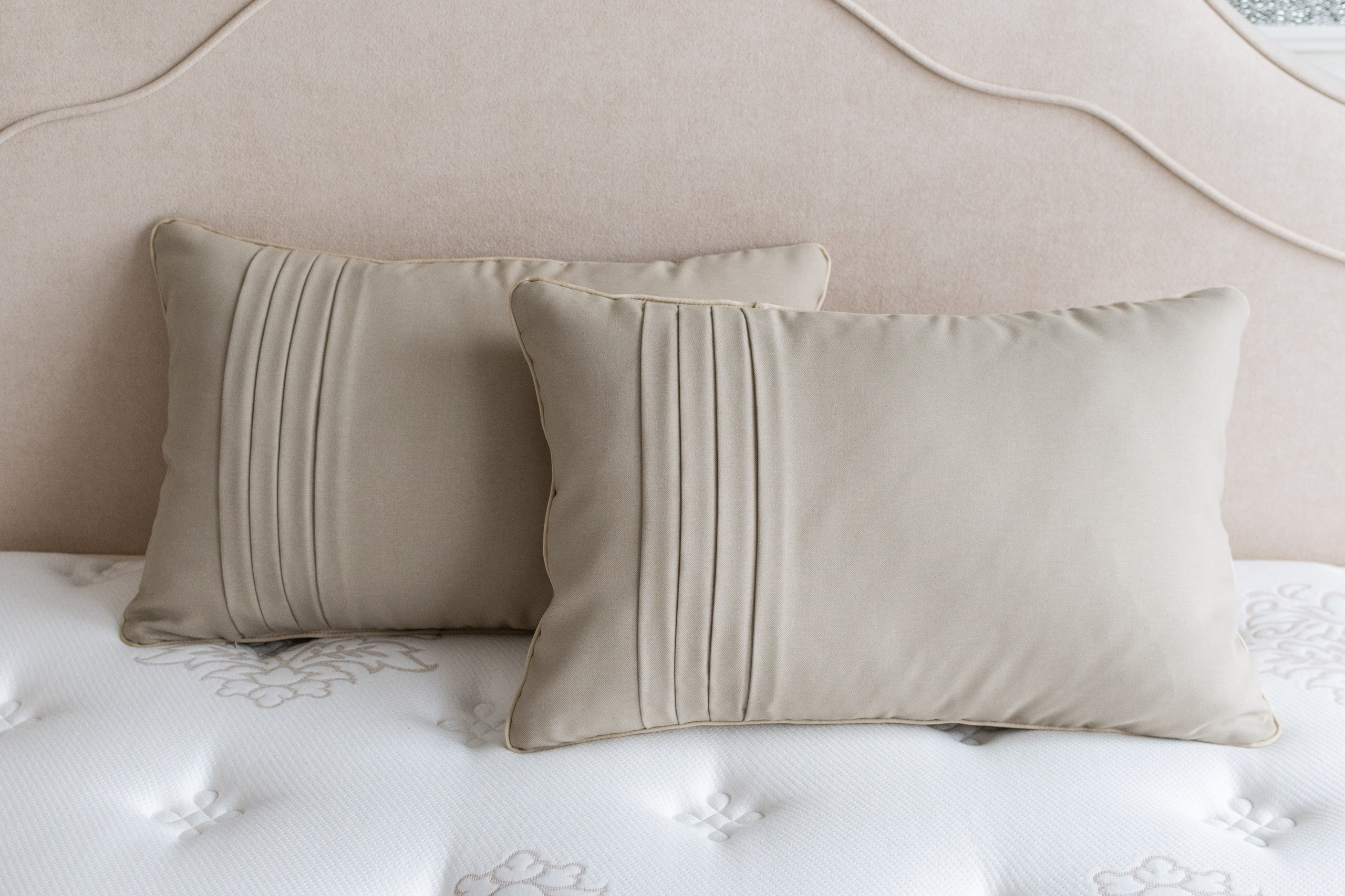 Дизайнерские подушки