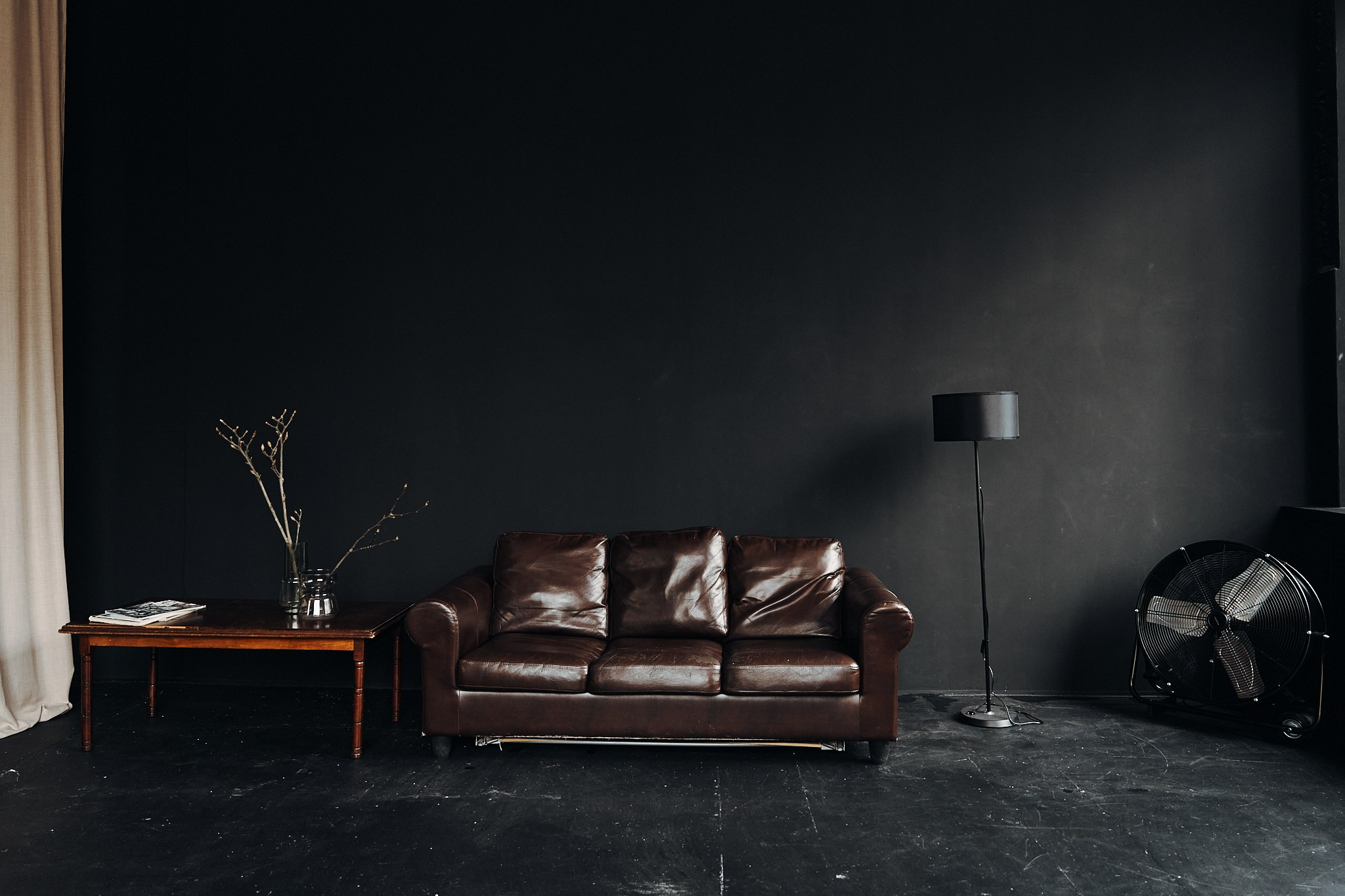 Минималистичная фотостудия в Барнауле. MN Studio