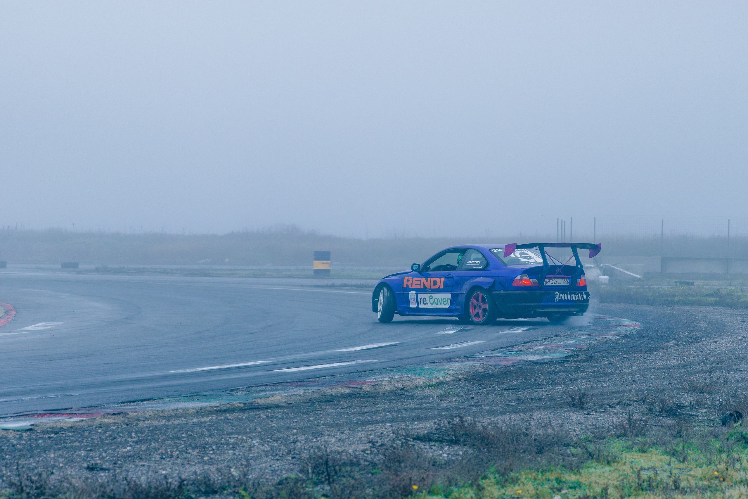 Фотосъёмка профессионального зимнего дрифта в Ростове-на-Дону. Портретный фотограф в Ростове-на-Дону Антон Казарин