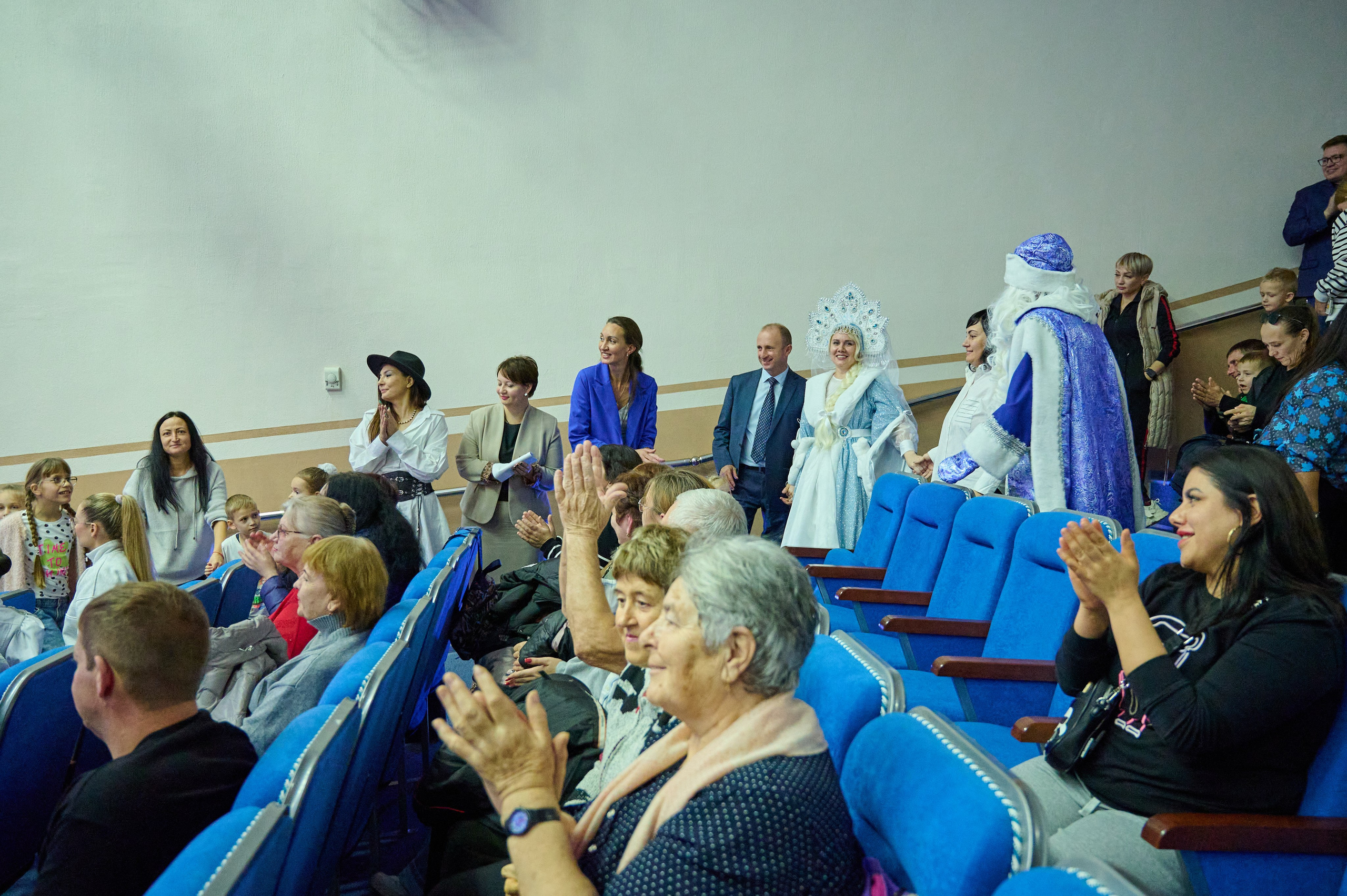 НГ концерт в Марьиной роще. Жизнь курорта Кабардинка в фотографиях