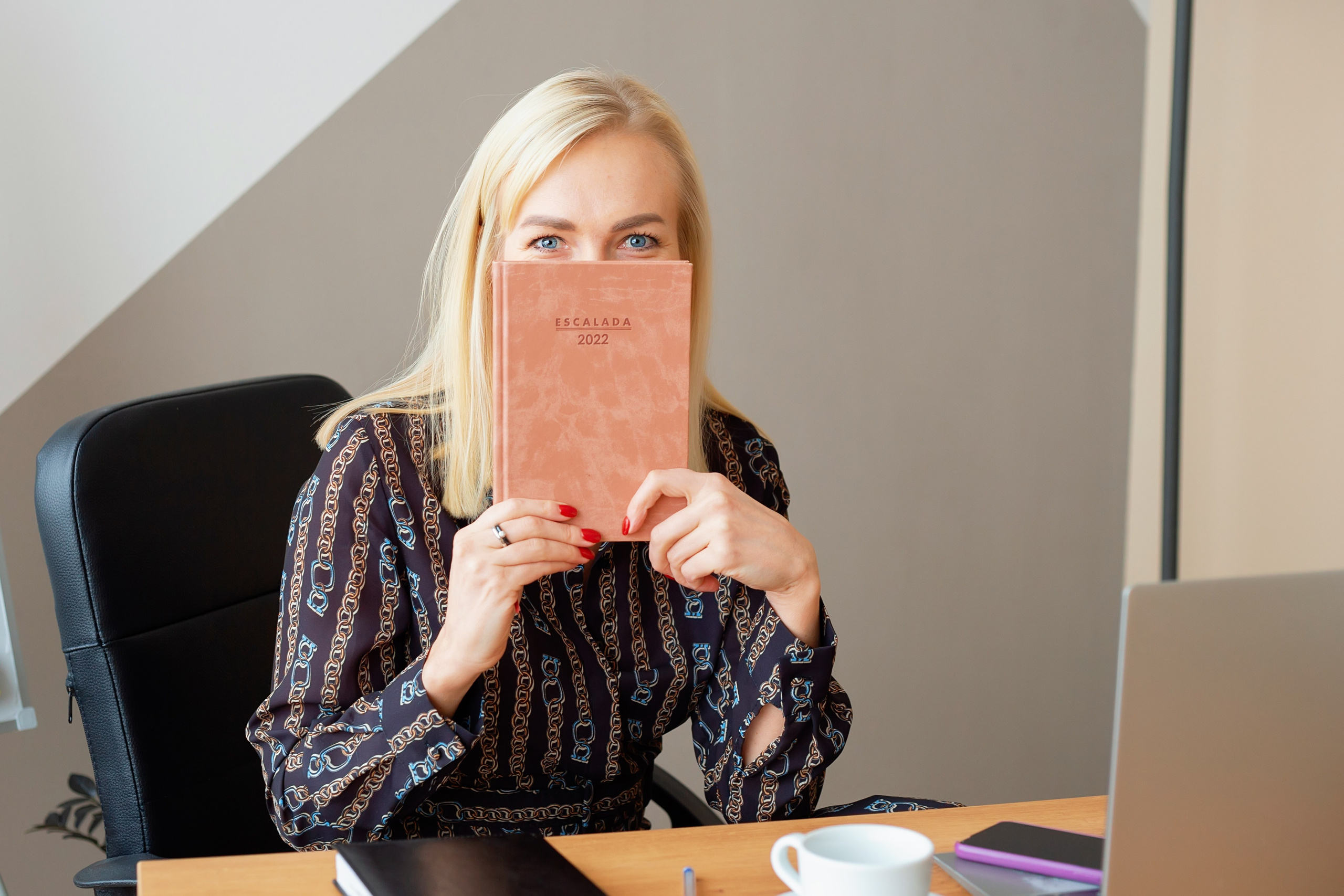 Портретная фотосъемка для HR руководителя в СПБ, Деловой образ для личного бренда. Портретные фотосессии, контент-съемки, репортаж