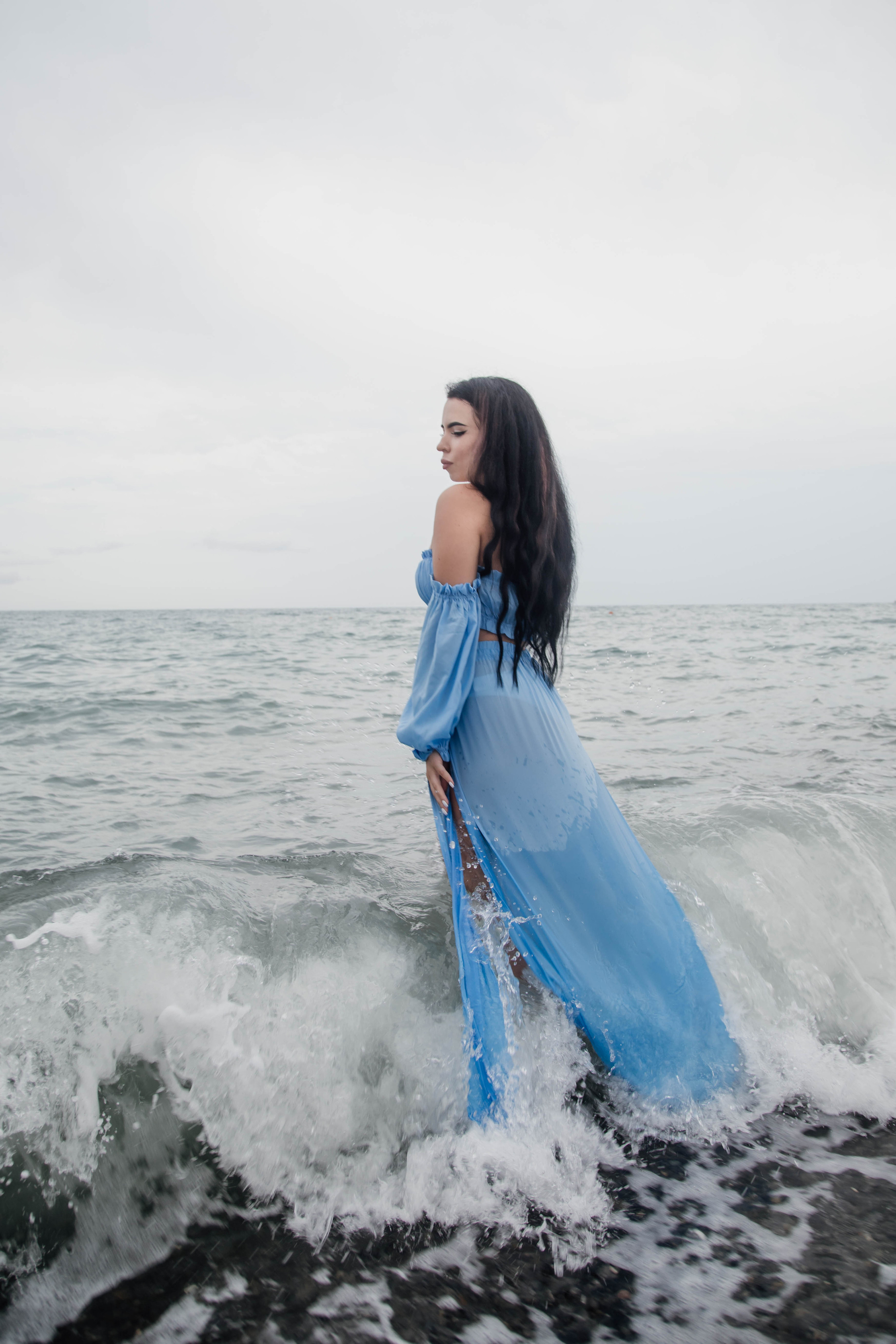 Портретная фотосессия для Арины на пляже. Свадебный, семейный, детский фотограф в Сочи Виолетта Александрова