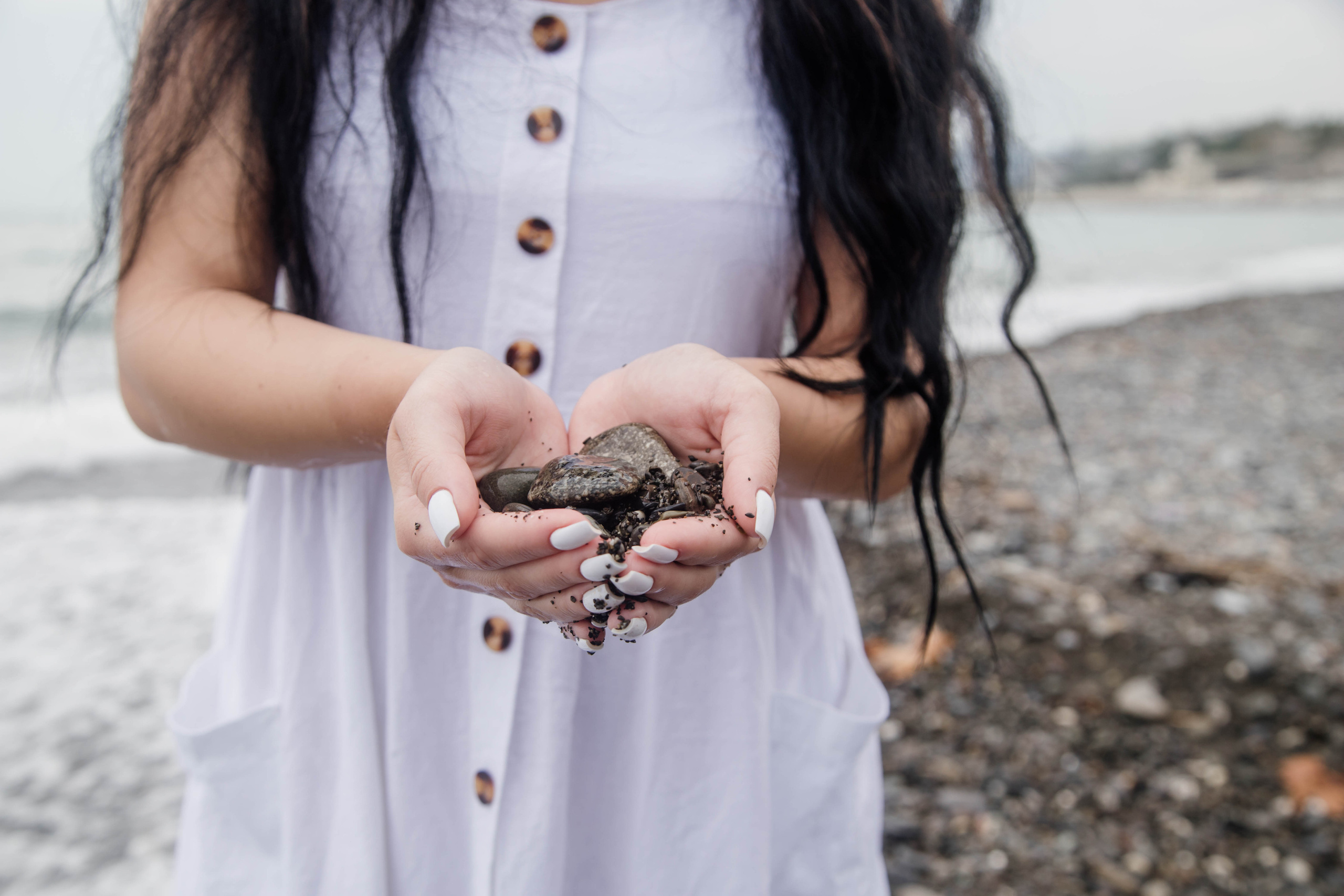 Портретная фотосессия для Арины на пляже. Свадебный, семейный, детский фотограф в Сочи Виолетта Александрова
