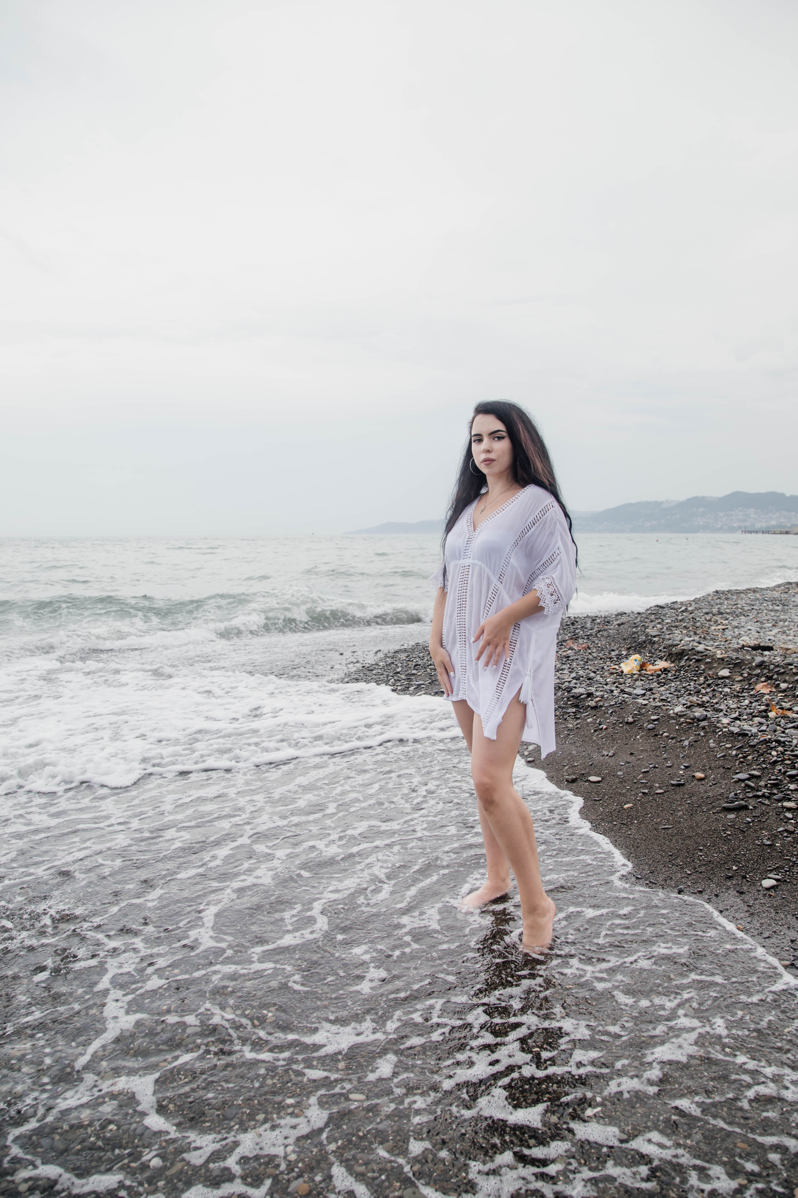 Портретная фотосессия для Арины на пляже. Свадебный, семейный, детский фотограф в Сочи Виолетта Александрова