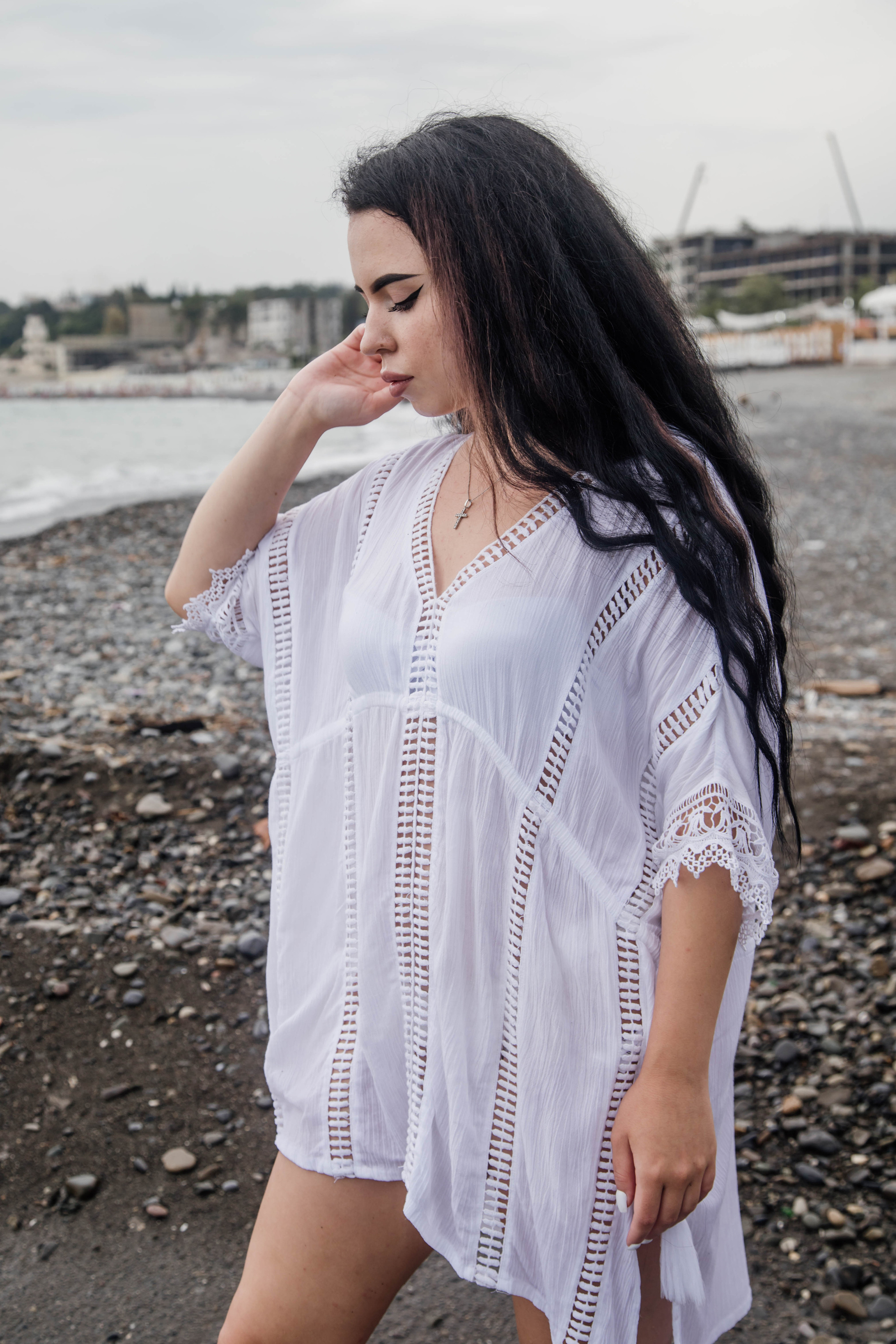 Портретная фотосессия для Арины на пляже. Свадебный, семейный, детский фотограф в Сочи Виолетта Александрова