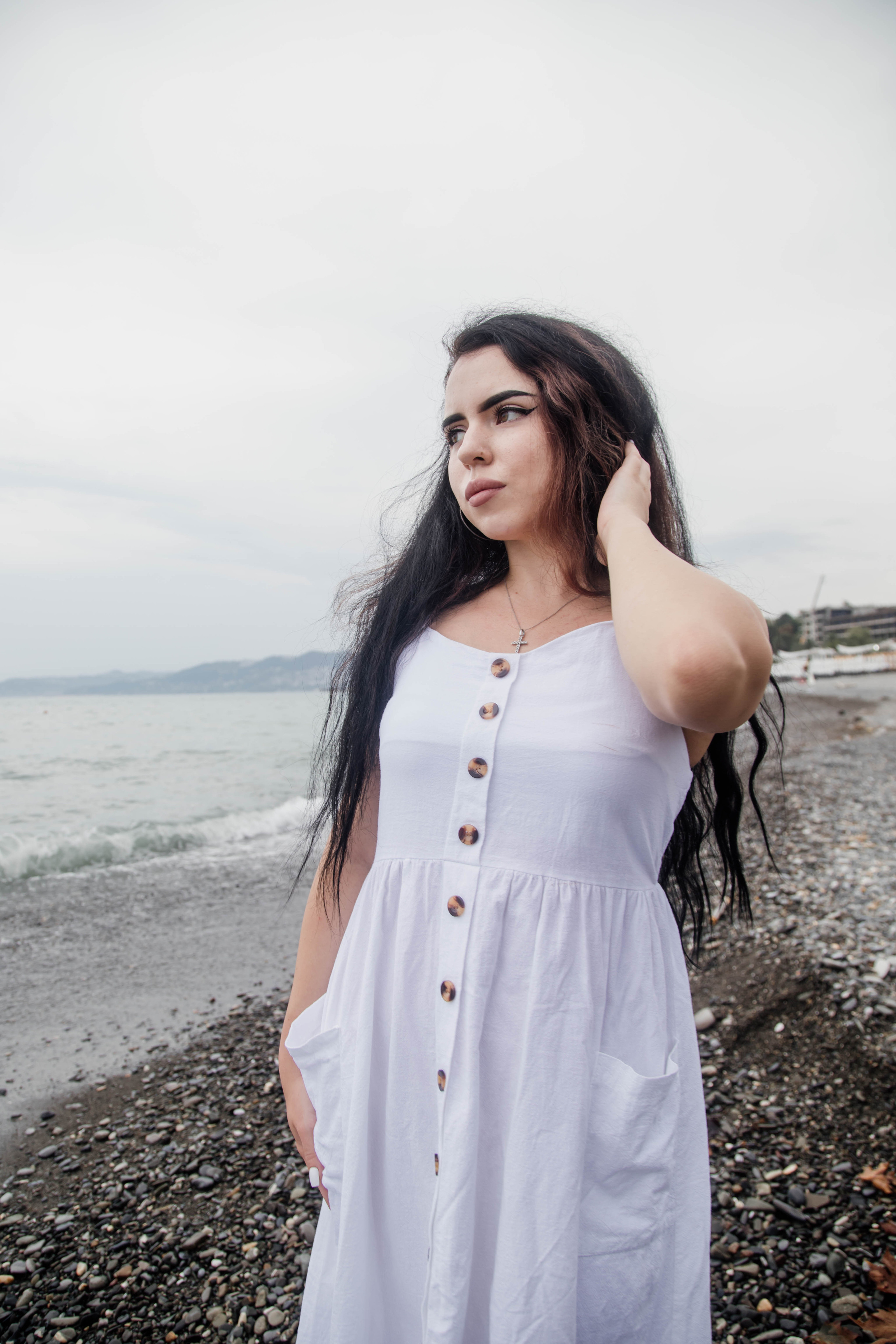 Портретная фотосессия для Арины на пляже. Свадебный, семейный, детский фотограф в Сочи Виолетта Александрова