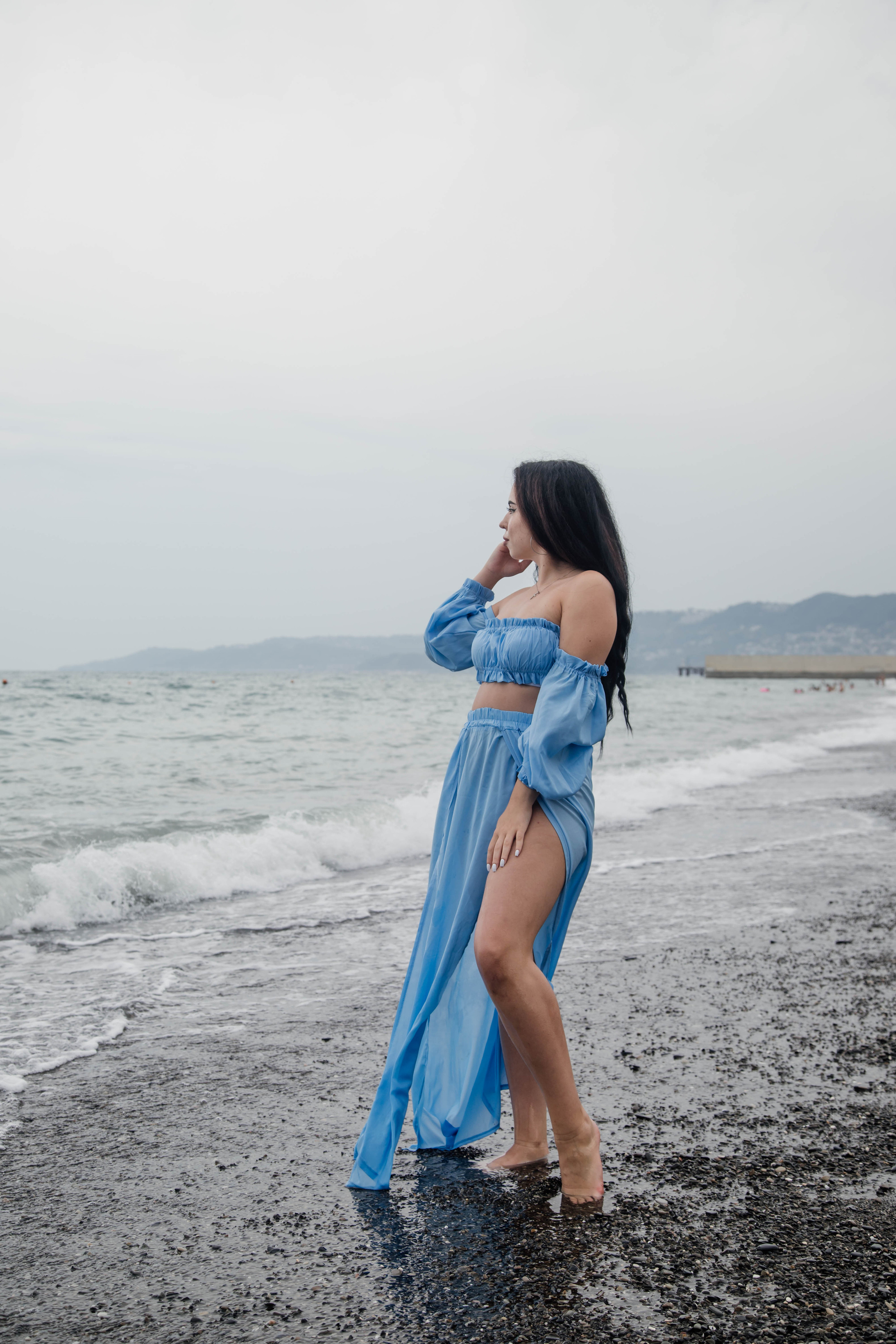 Портретная фотосессия для Арины на пляже. Свадебный, семейный, детский фотограф в Сочи Виолетта Александрова