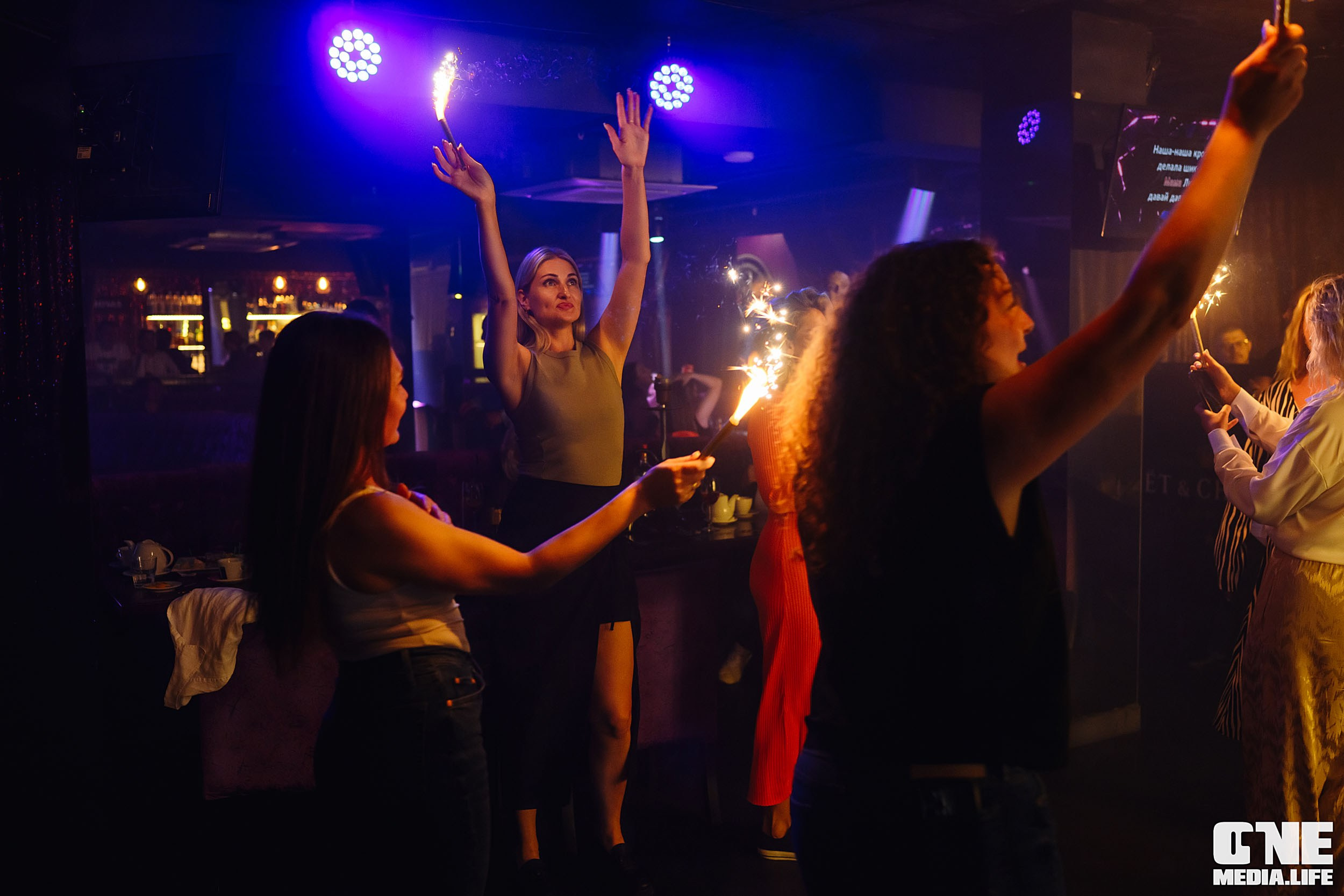 Фоторепортаж из караоке-клуба Эйфория. One Media Life: фоторепортажи, фотоотчеты с мероприятий и заведений