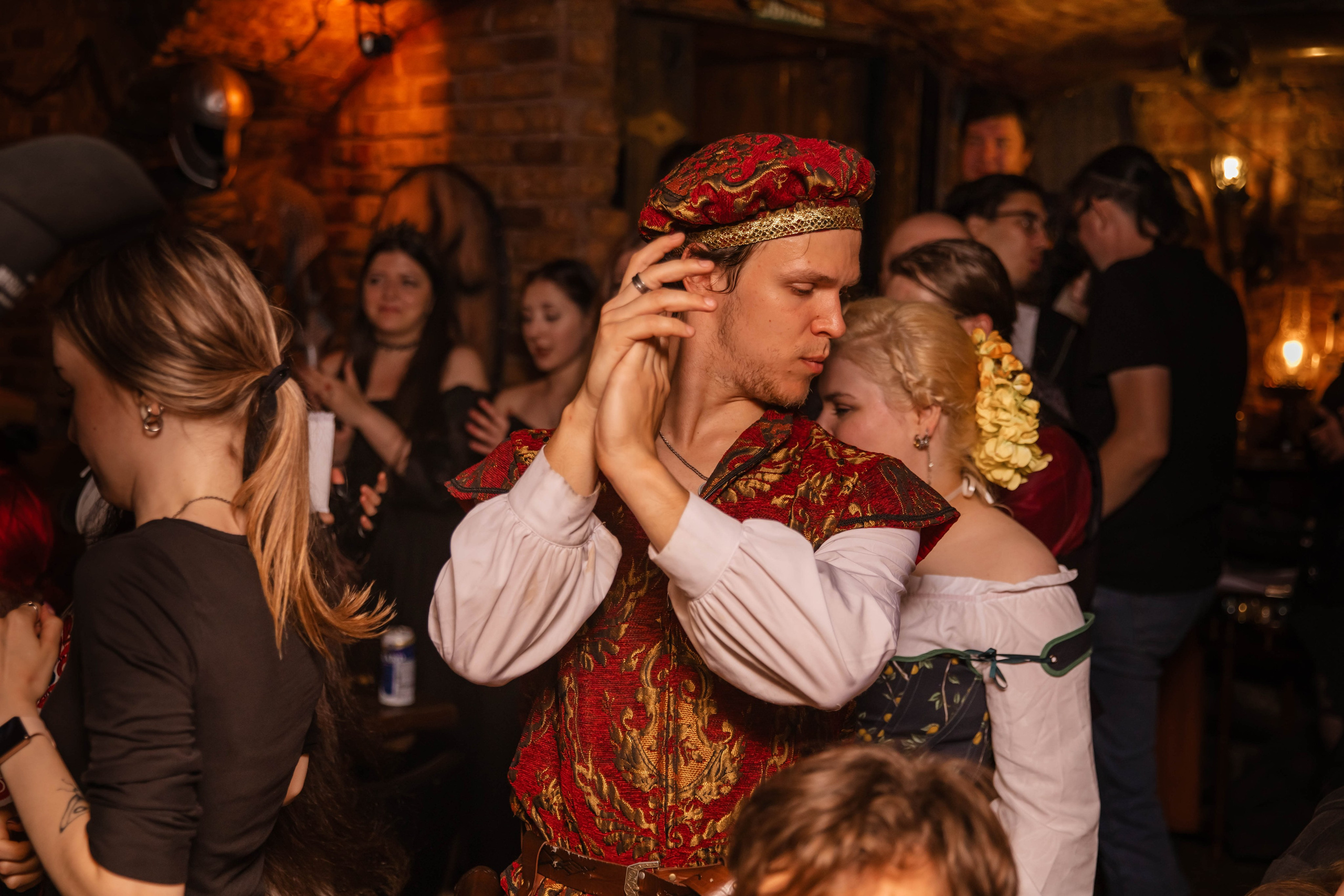 Таверна Белый Волк. Dubrovina photo