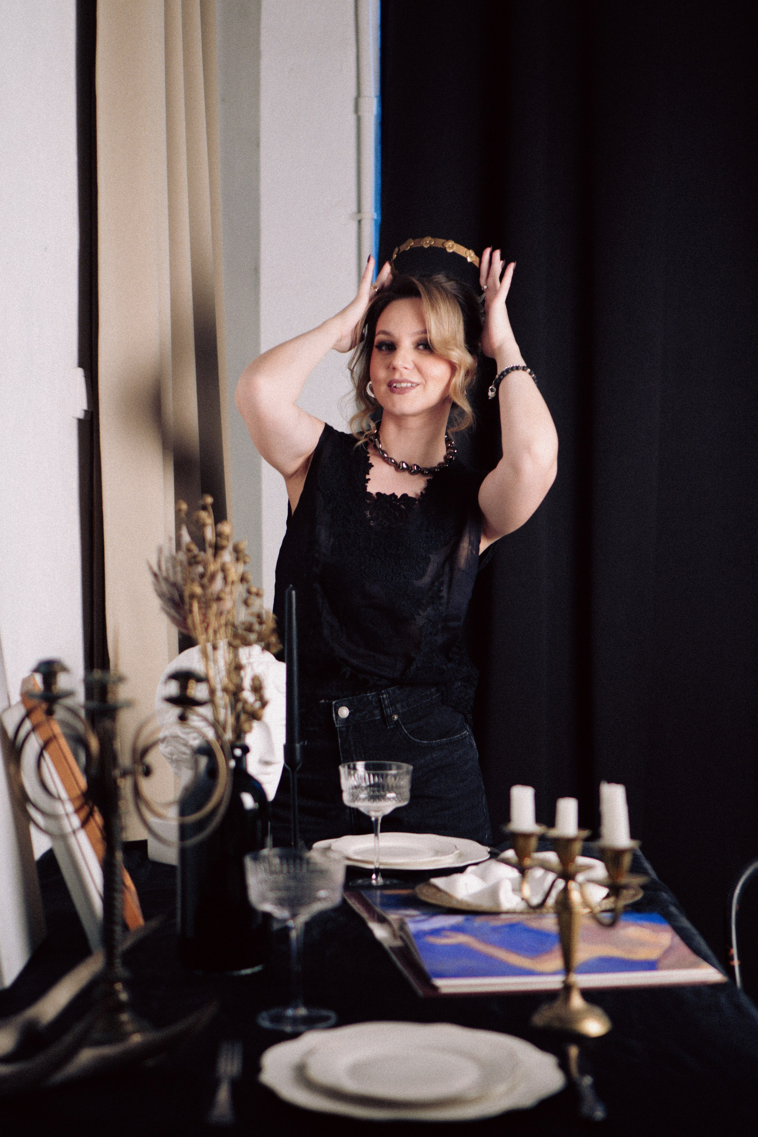 НОВОГОДНЯЯ ФОТОСЕСИИЯ В СТУДИИ ДЛЯ ДЕВУШКИ И ПРОГУЛКА ПО ЧЕРНЫШЕВСКОЙ. Профессиональный фотограф, Санкт-Петербург — Виктория Богомолова