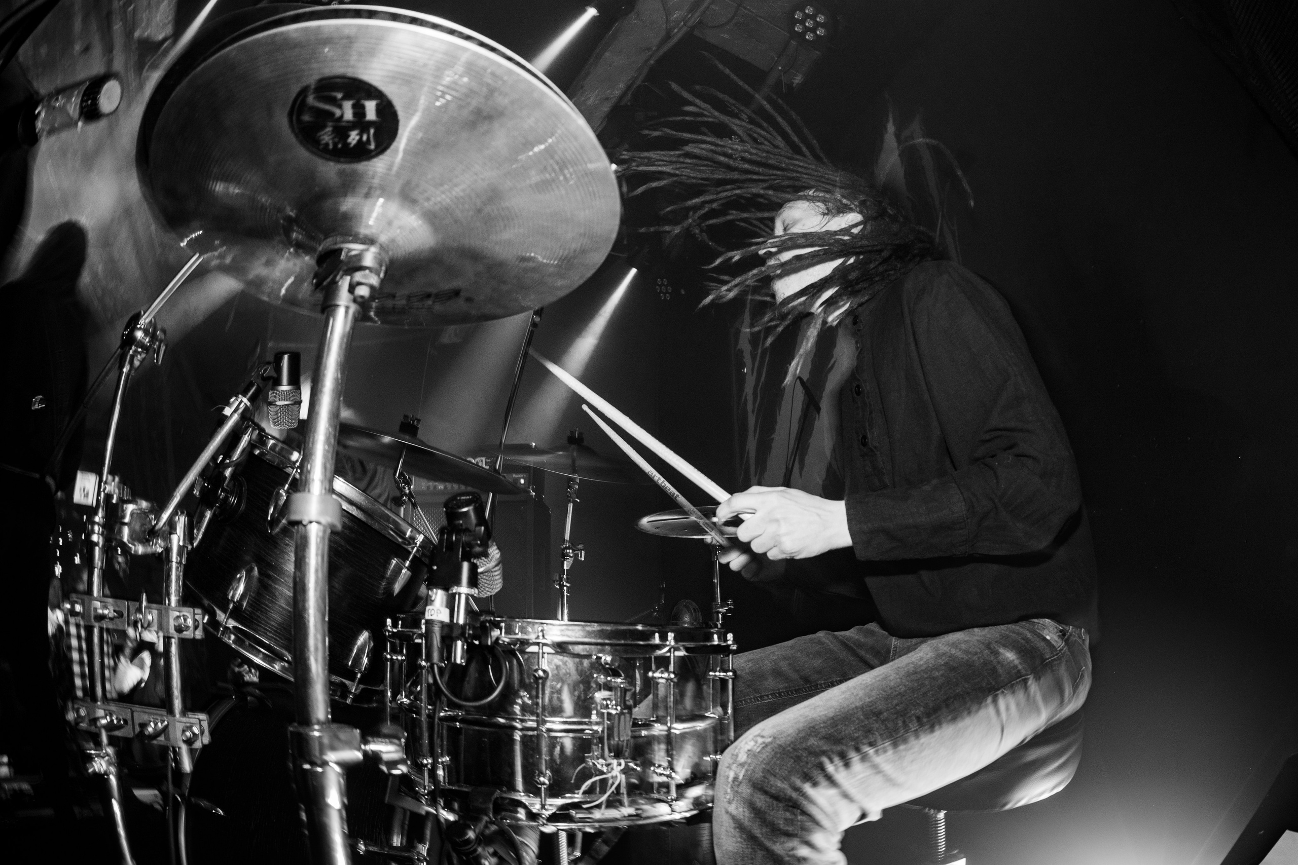 ИЛ • Minuala • Khlad|Цоколь 2.0. Концертный и репортажный фотограф в Санкт-Петербурге Слава Пахомов