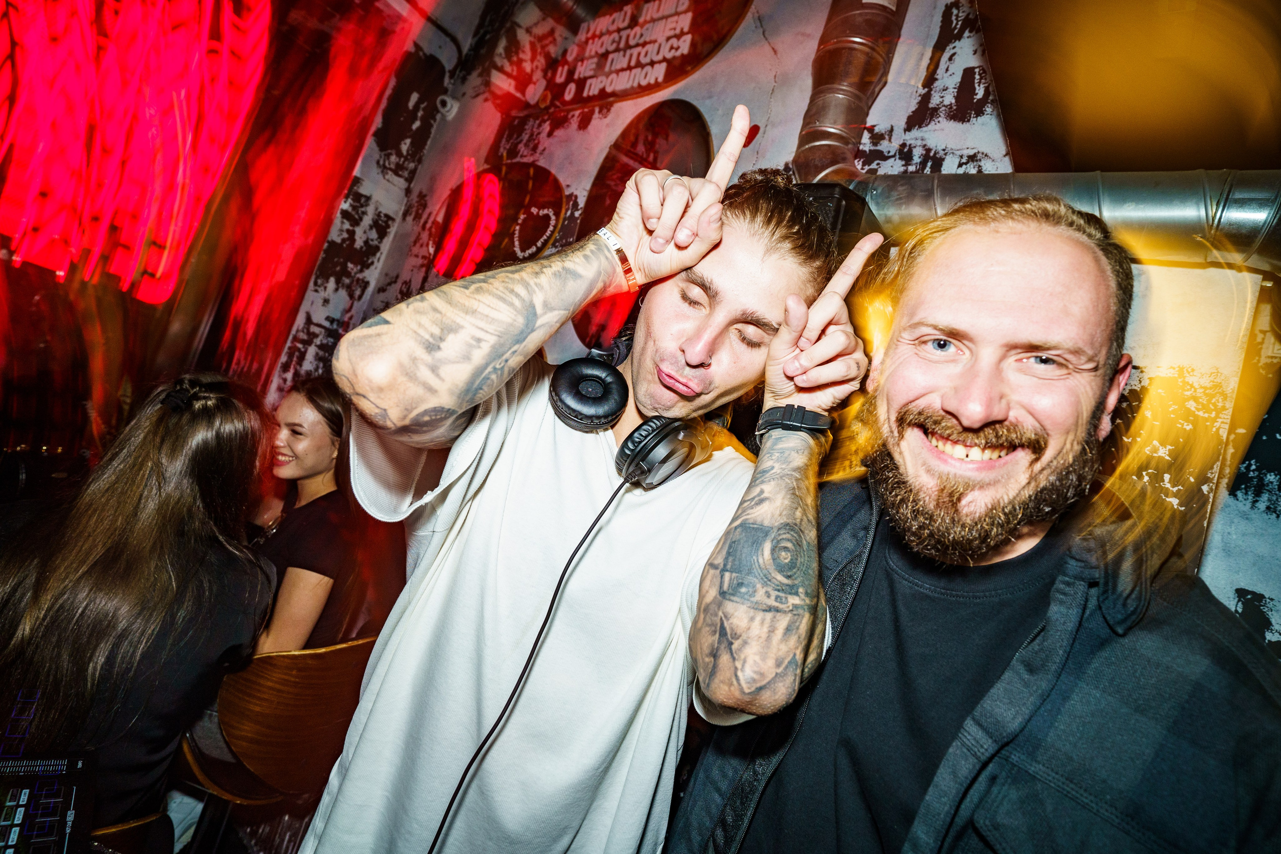 Бар разбитых сердец. DJ Guitacidelli. Концертный и репортажный фотограф в Санкт-Петербурге Слава Пахомов