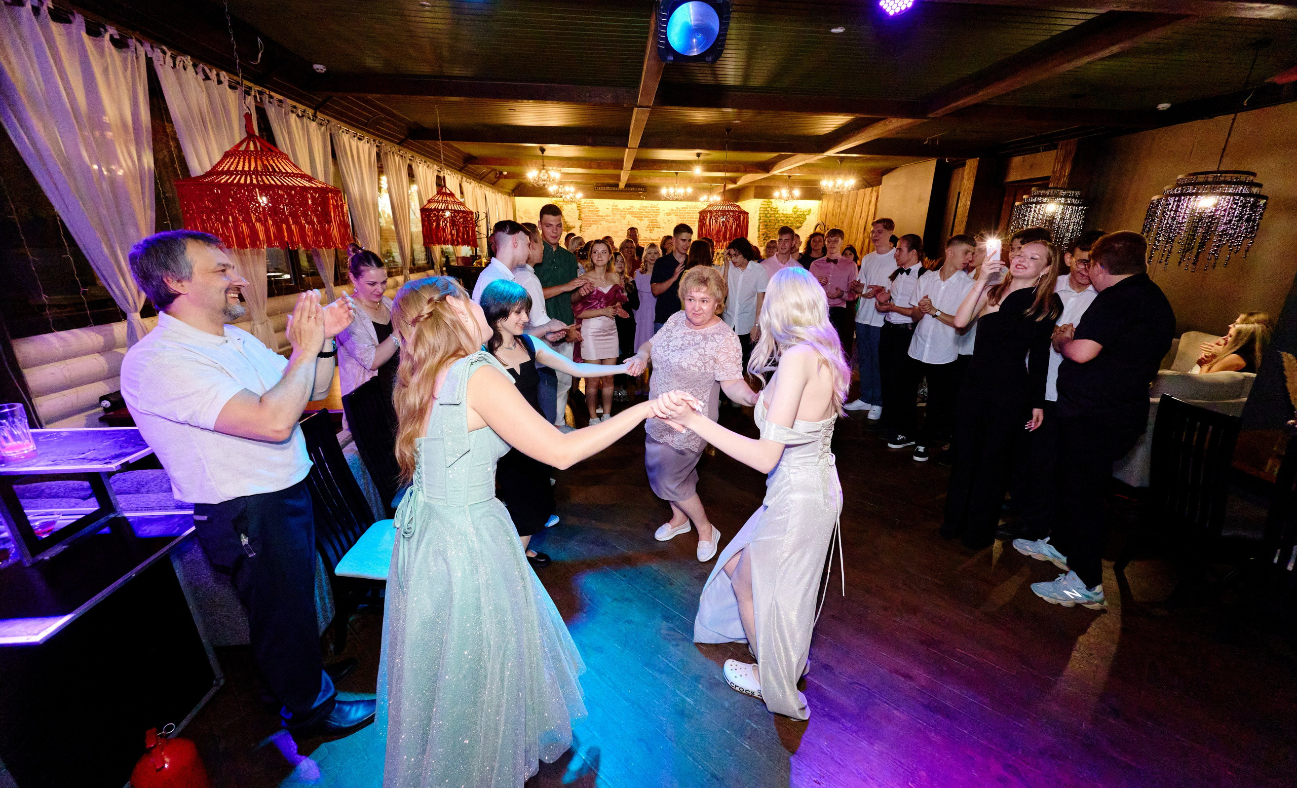 Выпускной 35 Сош. Фотограф Выпускные альбомы Таганрог Сергей Коробченко