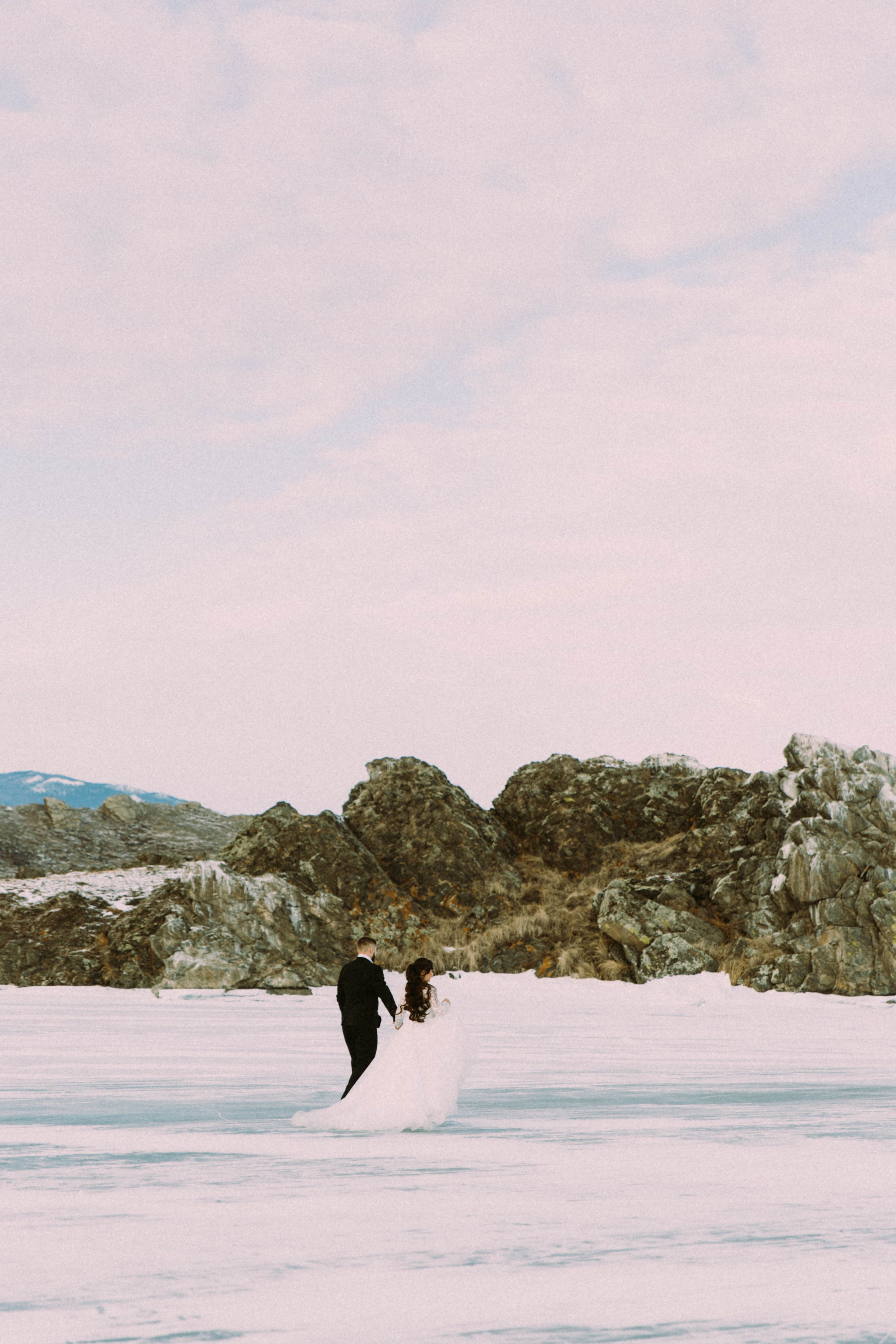 Свадебная зимняя съемка на Байкале. Главная