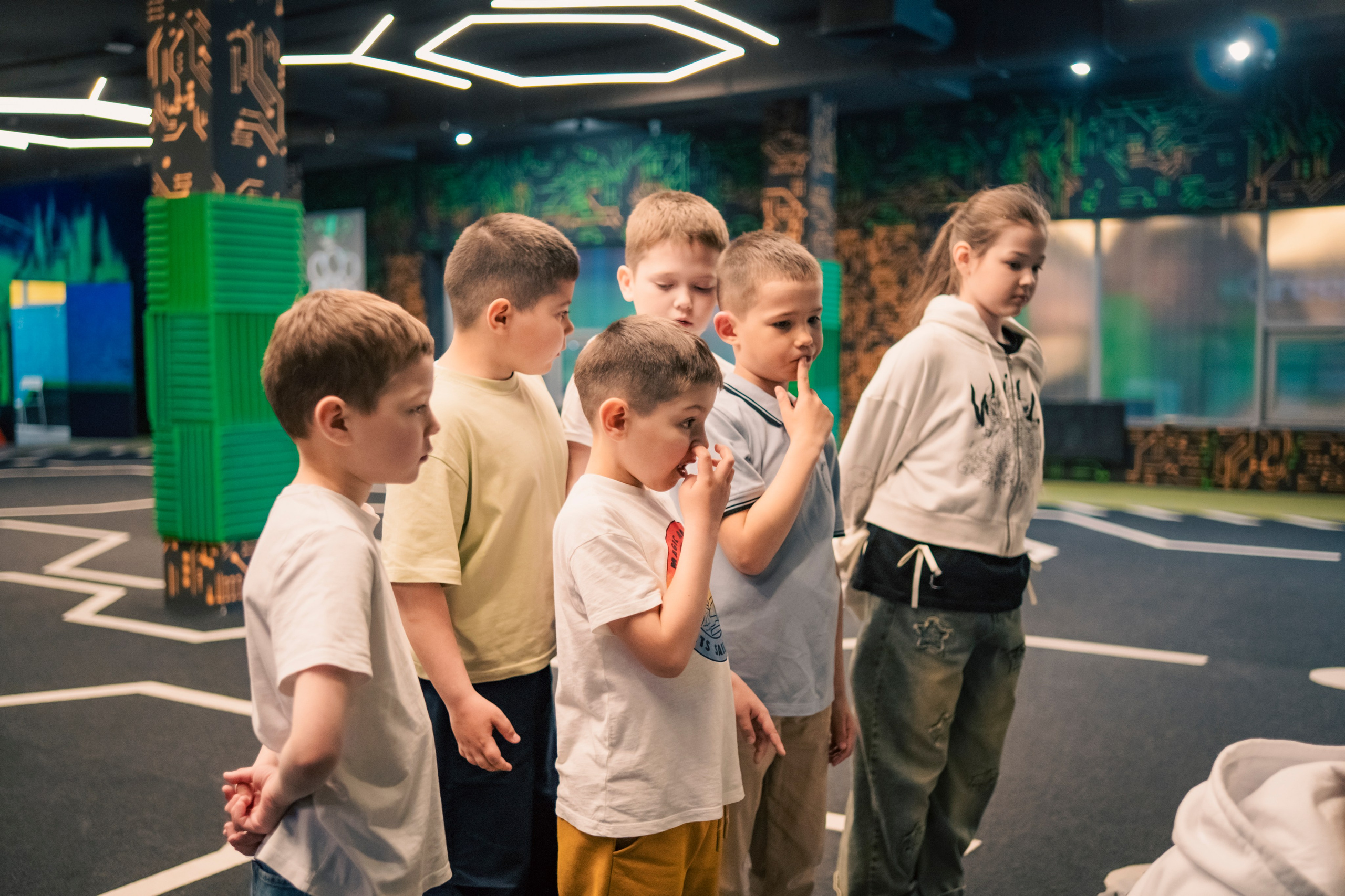 VR April-May. Felixtones