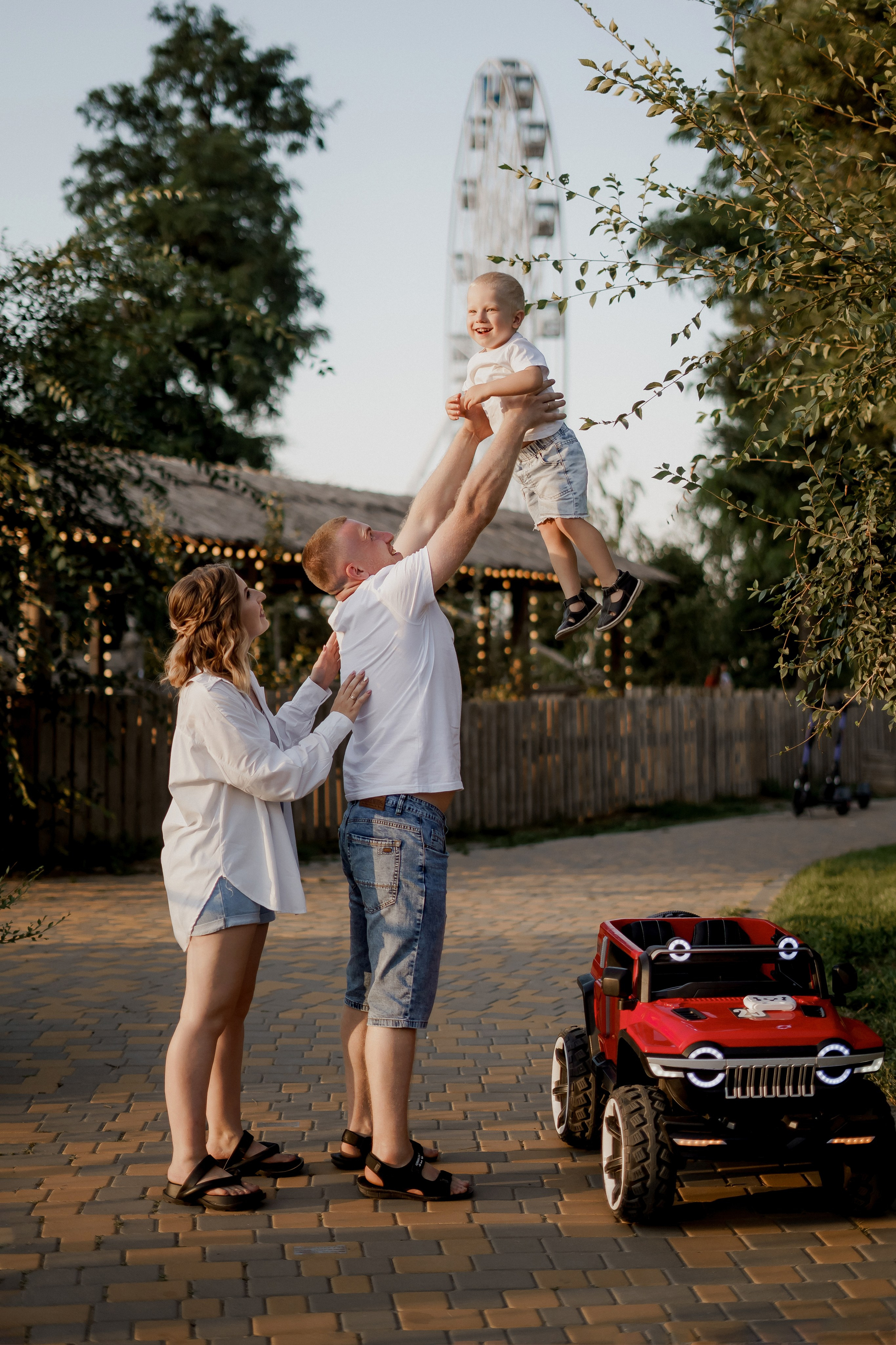 Вова Лена Миша. Фотограф Валерия Крахмалева