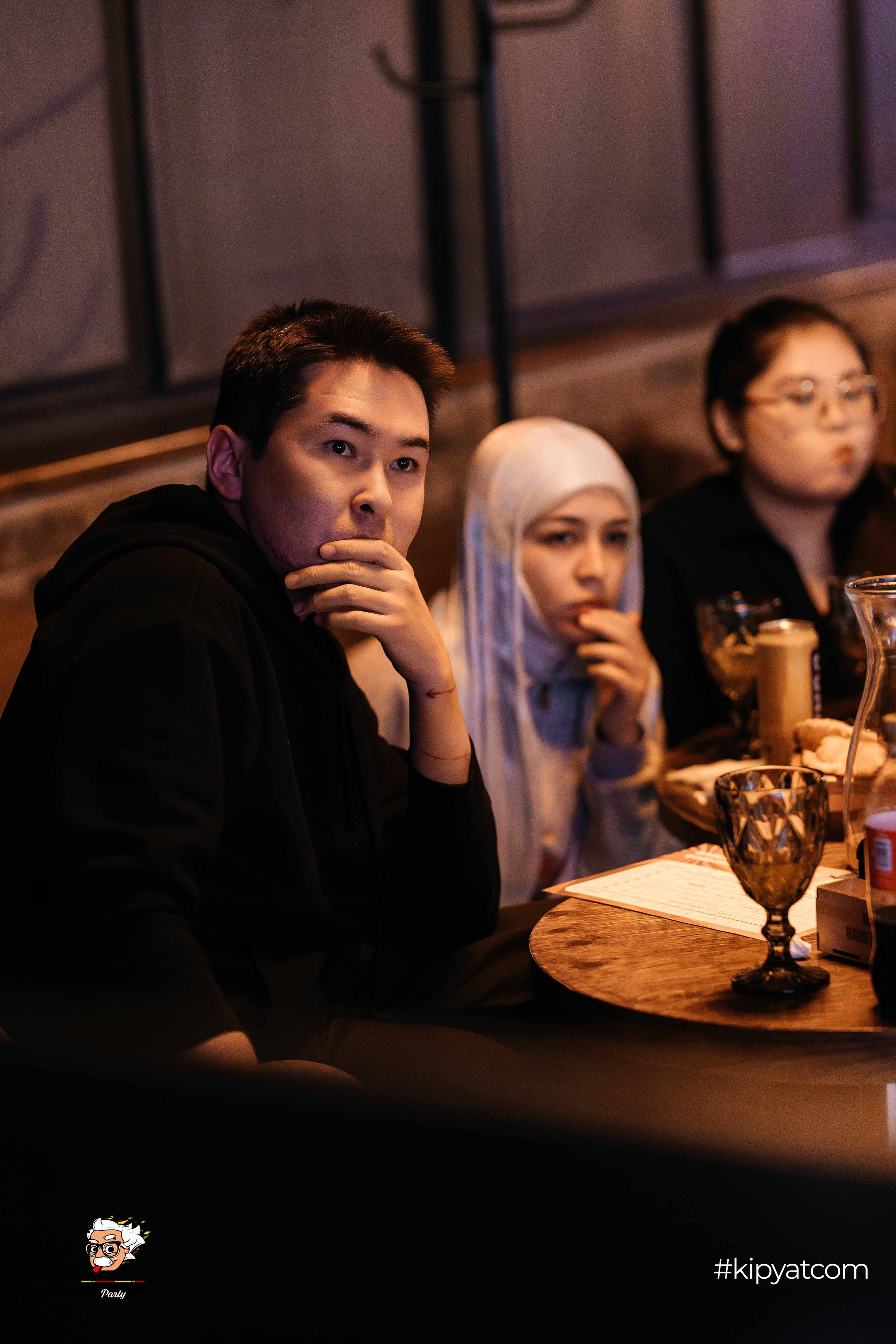 Эйнштейн Party