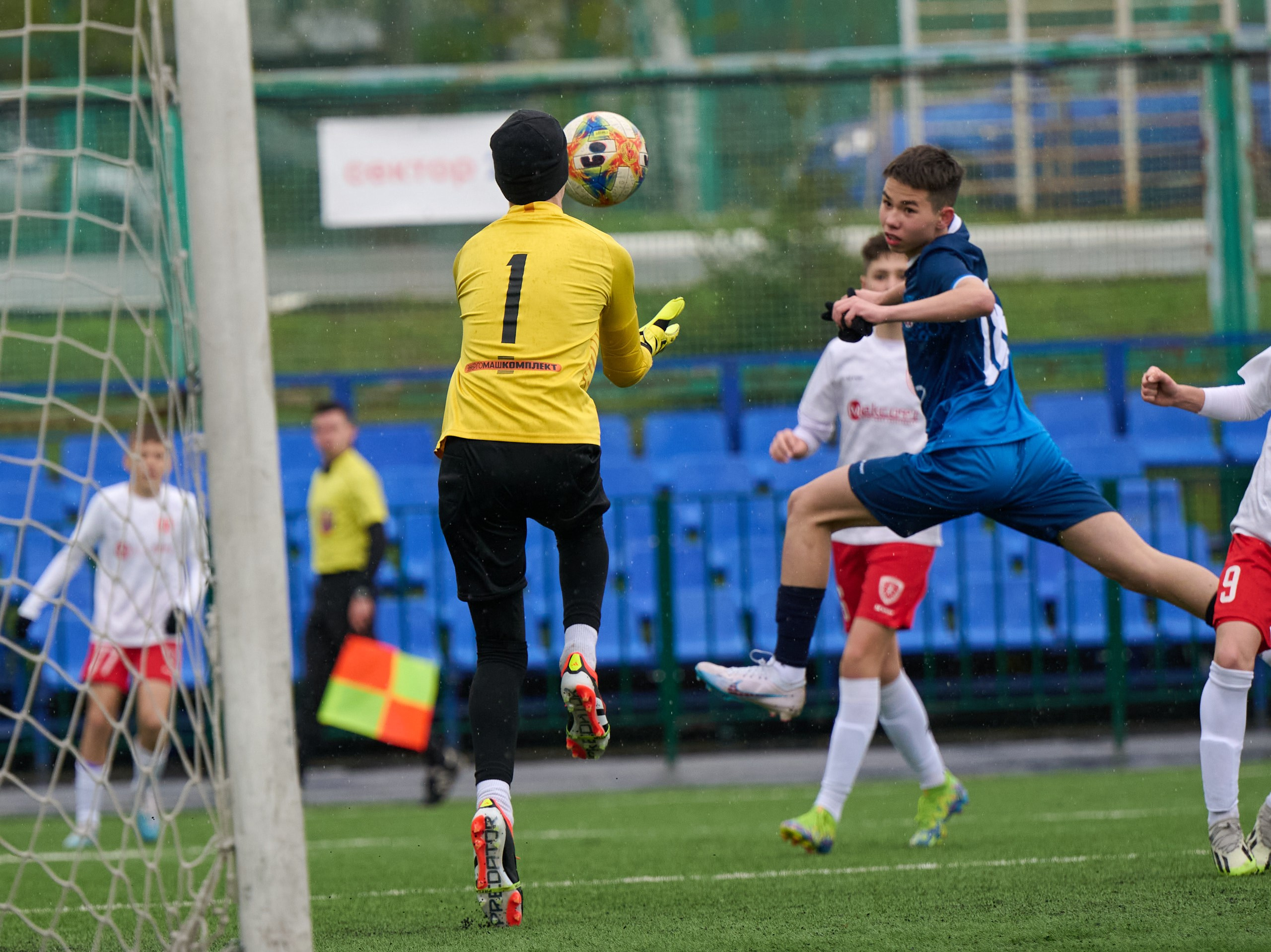 Кубок РФС среди юношеских команд клубов ФНЛ «Приволжье». Спортивный репортажный фотограф в Ижевске Сергей Мерзляков