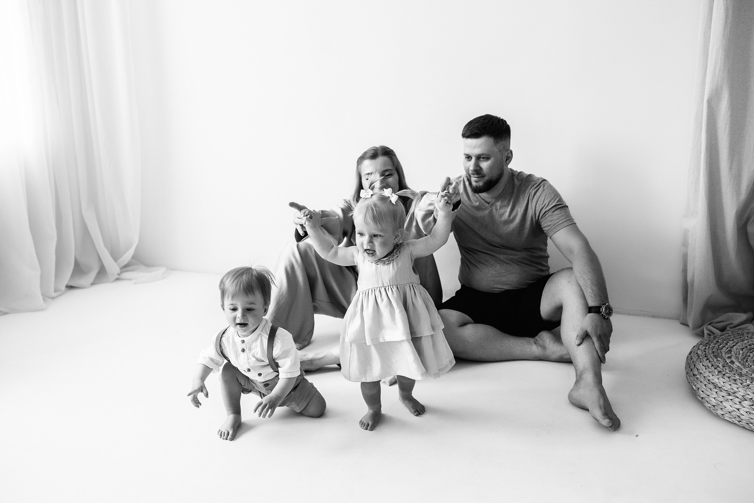 ВАРЯ и ИЛЬЯ 1 год. Фотограф новорожденных Оксана Полевская