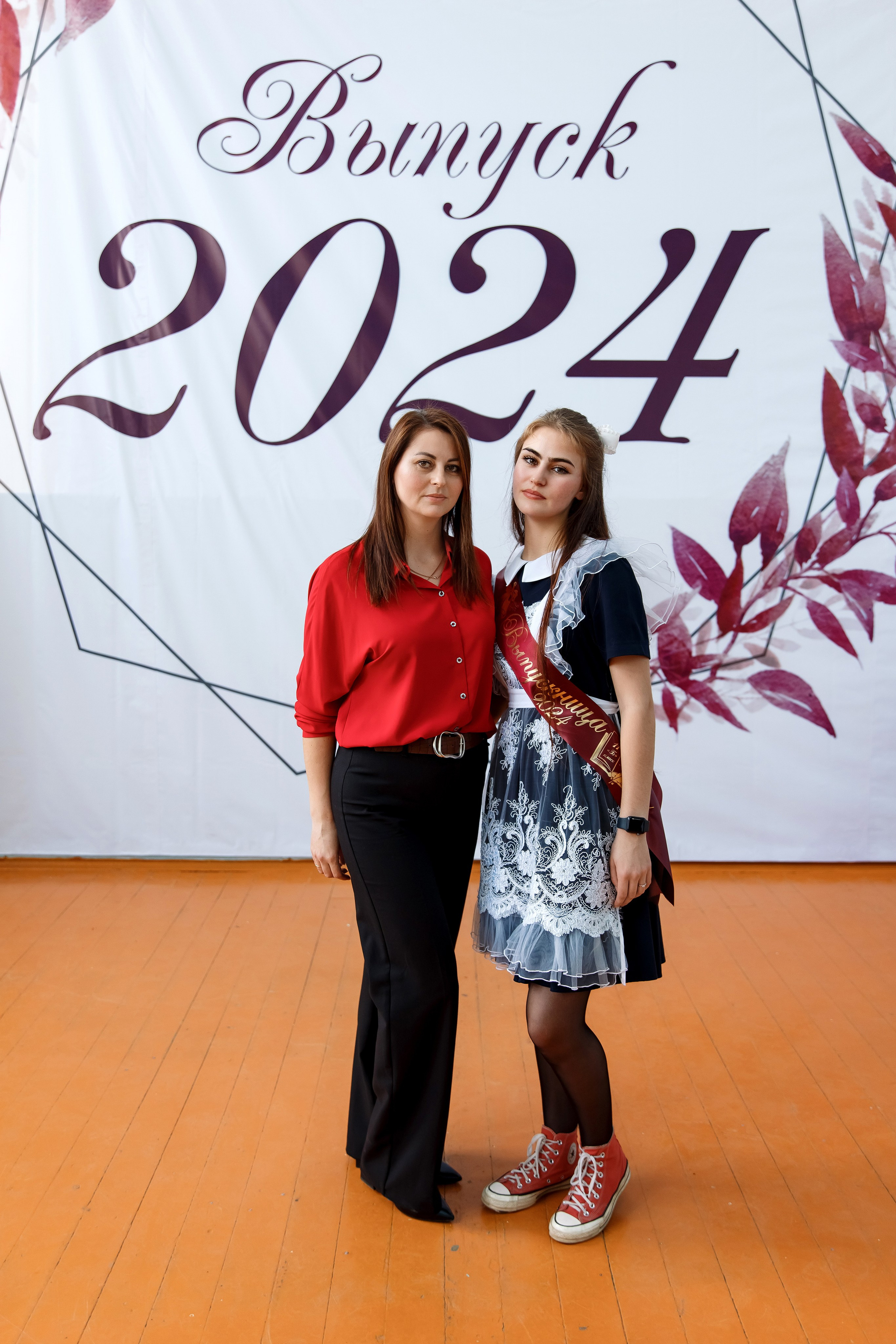 11 класс Последний звонок. Фотограф Любовь Корниенко, Примоский край