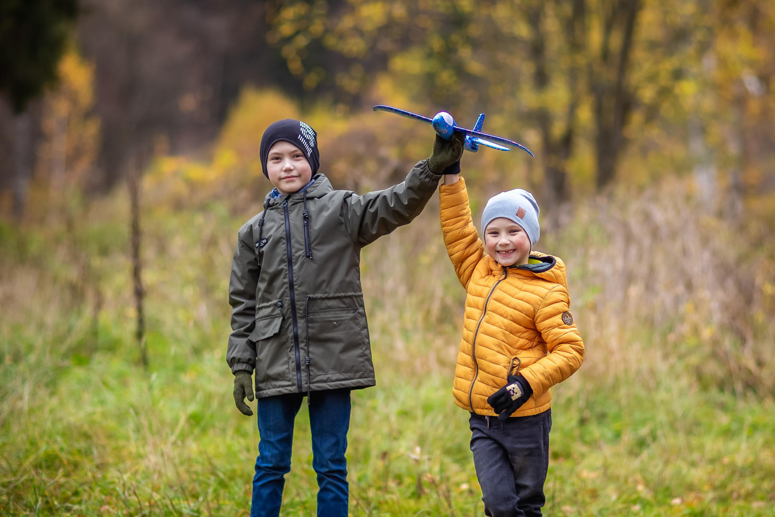 Осенняя съемка Олег и Дениска в Шуваловском парке. Репортажный, семейный, свадебный фотограф Санкт-Петербург Ольга Лесюк
