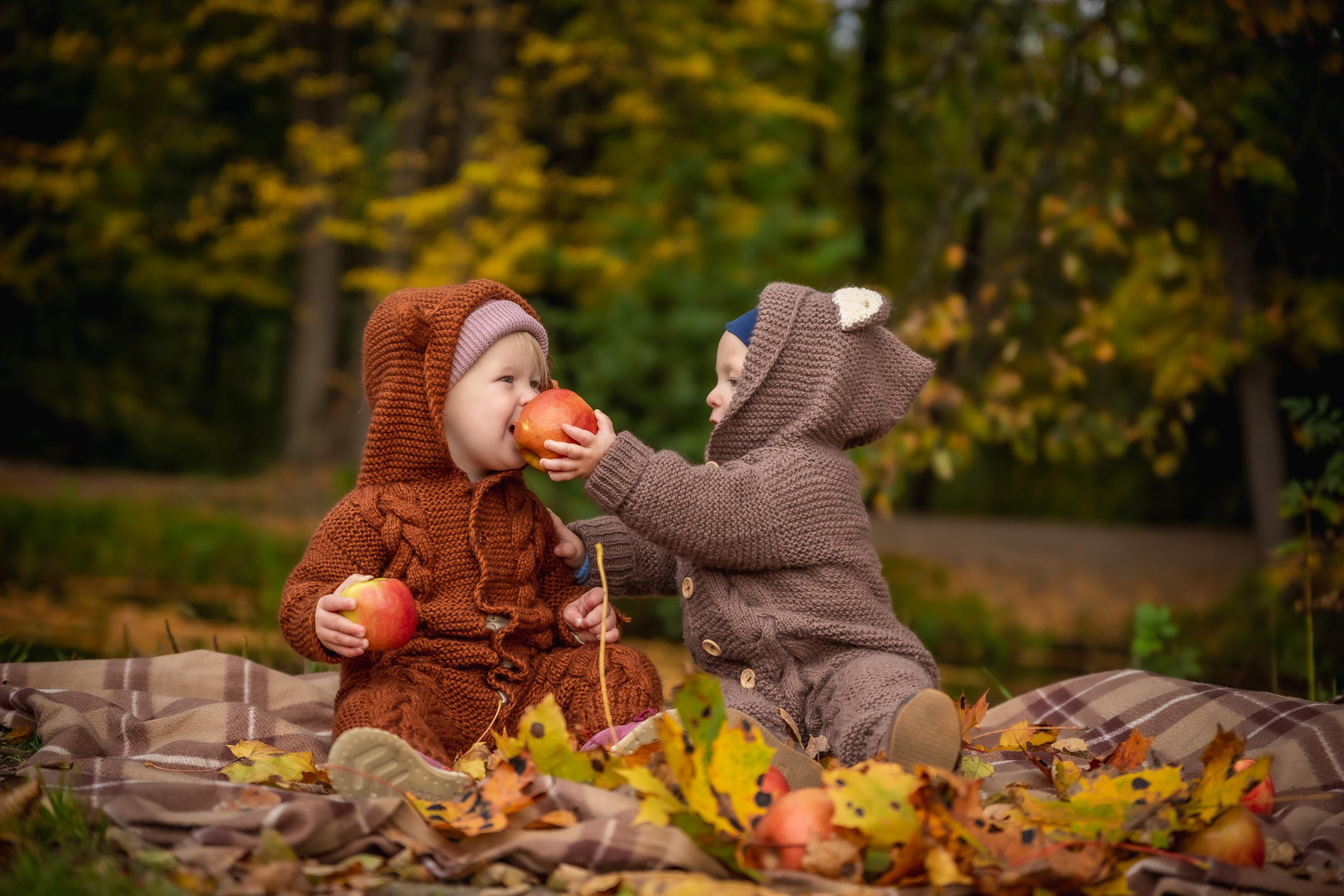 Осенняя съемка малышей в парке. Репортажный, семейный, свадебный фотограф Санкт-Петербург Ольга Лесюк