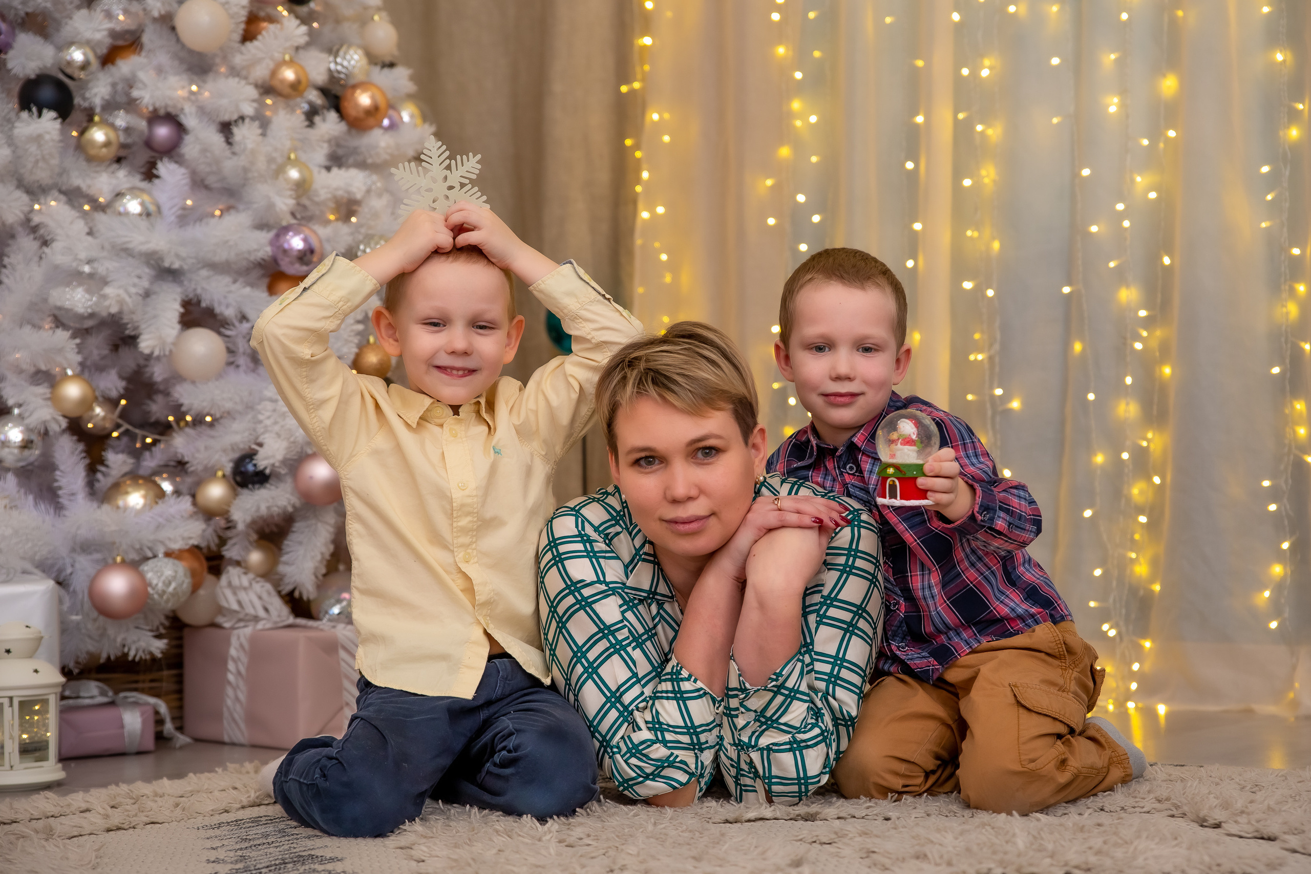 Новогодняя семейная съемка в фотостудии Веретено. Репортажный, семейный, свадебный фотограф Санкт-Петербург Ольга Лесюк