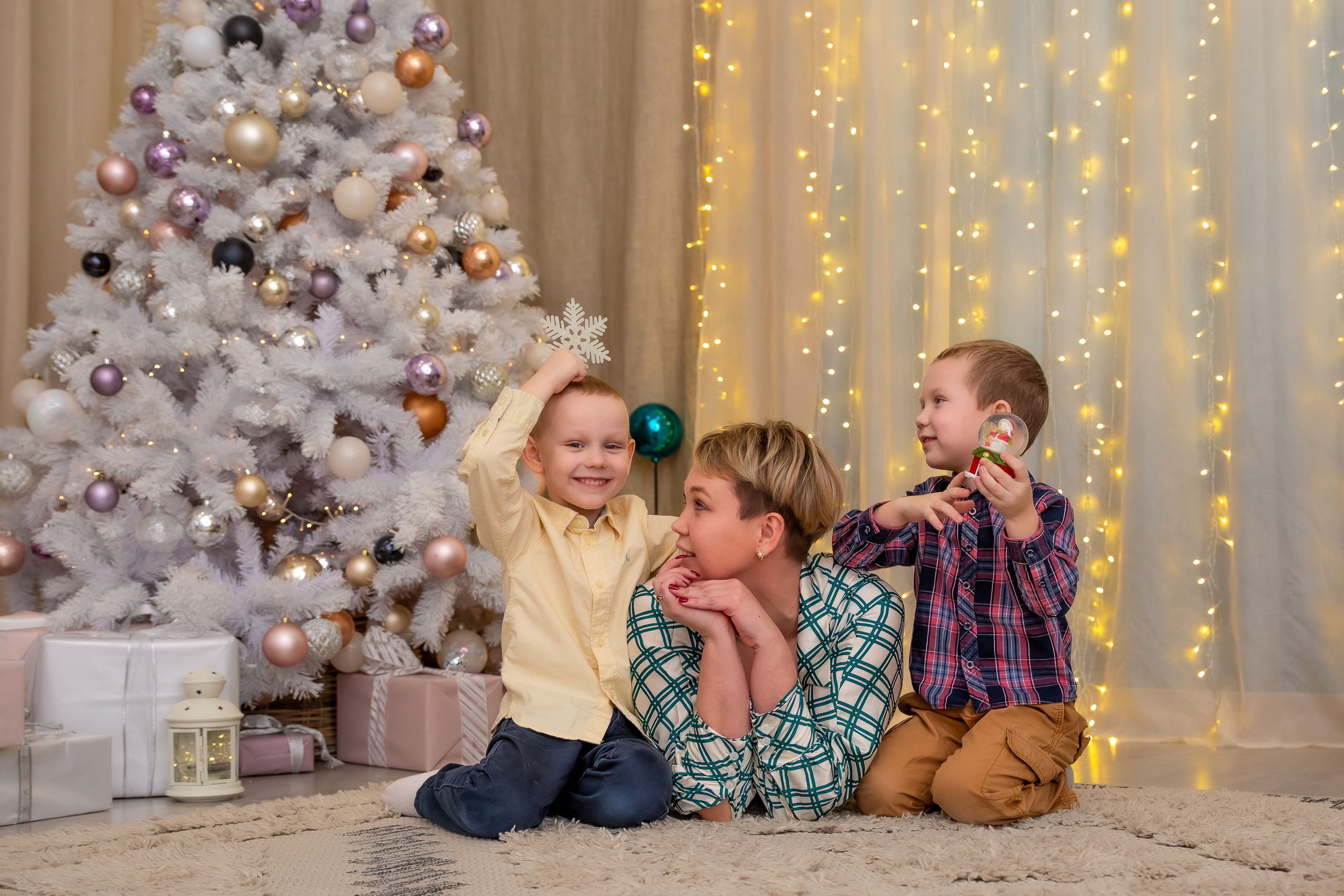 Новогодняя семейная съемка в фотостудии Веретено. Репортажный, семейный, свадебный фотограф Санкт-Петербург Ольга Лесюк