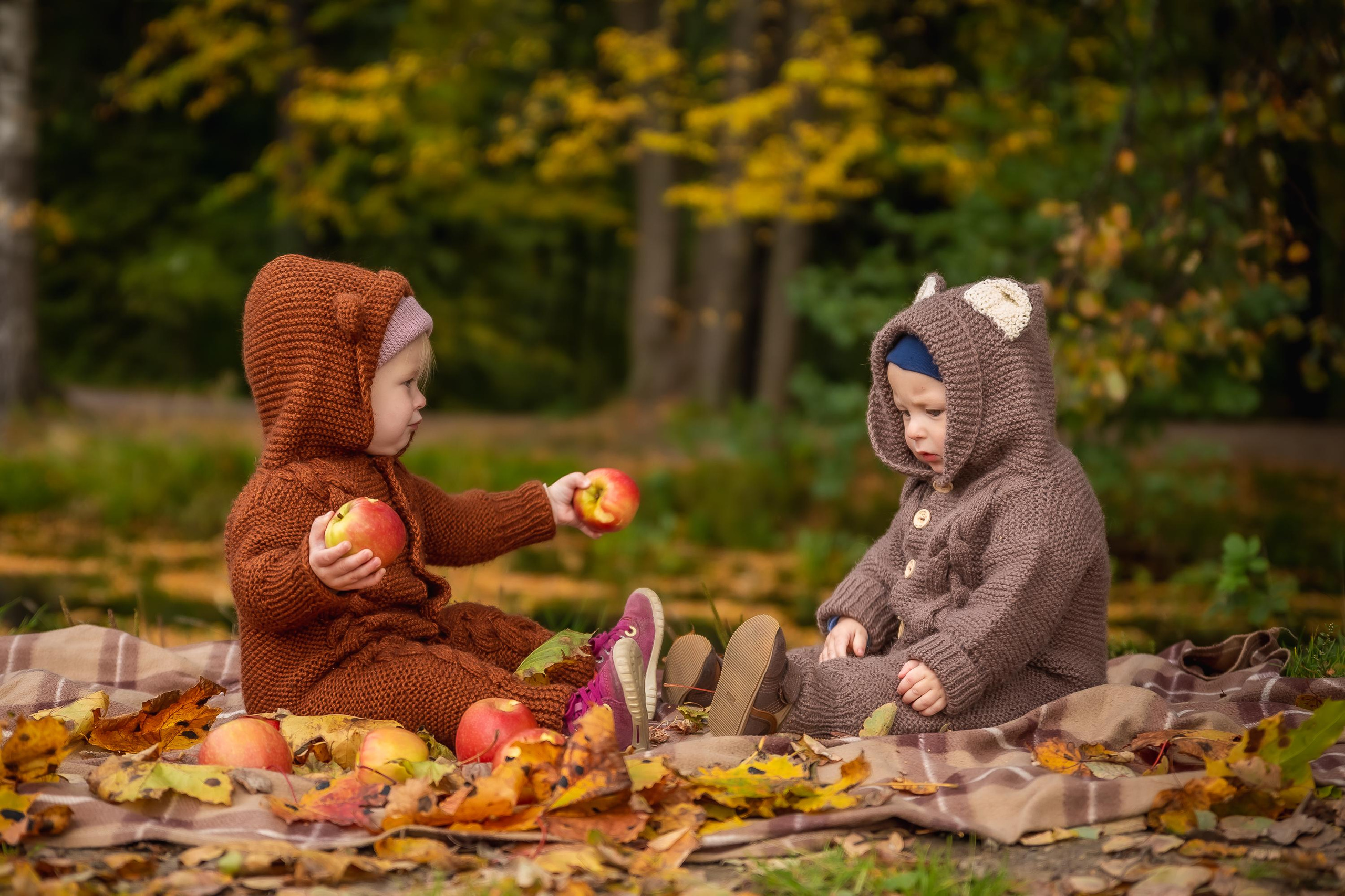 Осенняя съемка малышей в парке. Репортажный, семейный, свадебный фотограф Санкт-Петербург Ольга Лесюк