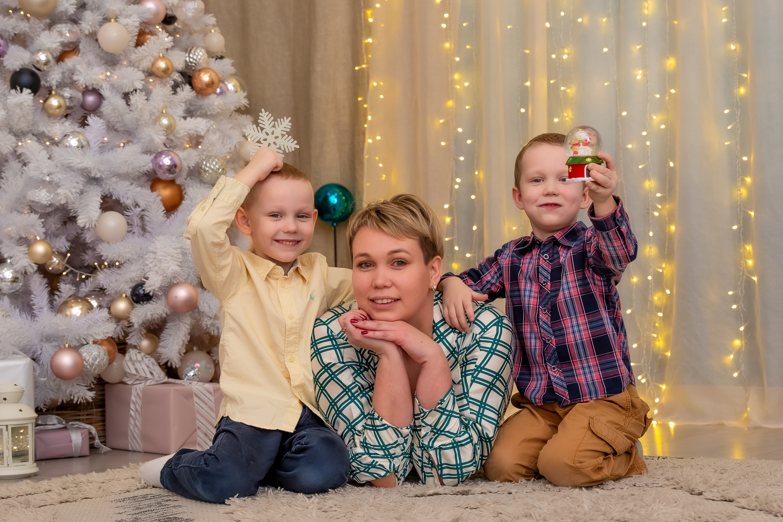 Новогодняя семейная съемка в фотостудии Веретено. Репортажный, семейный, свадебный фотограф Санкт-Петербург Ольга Лесюк