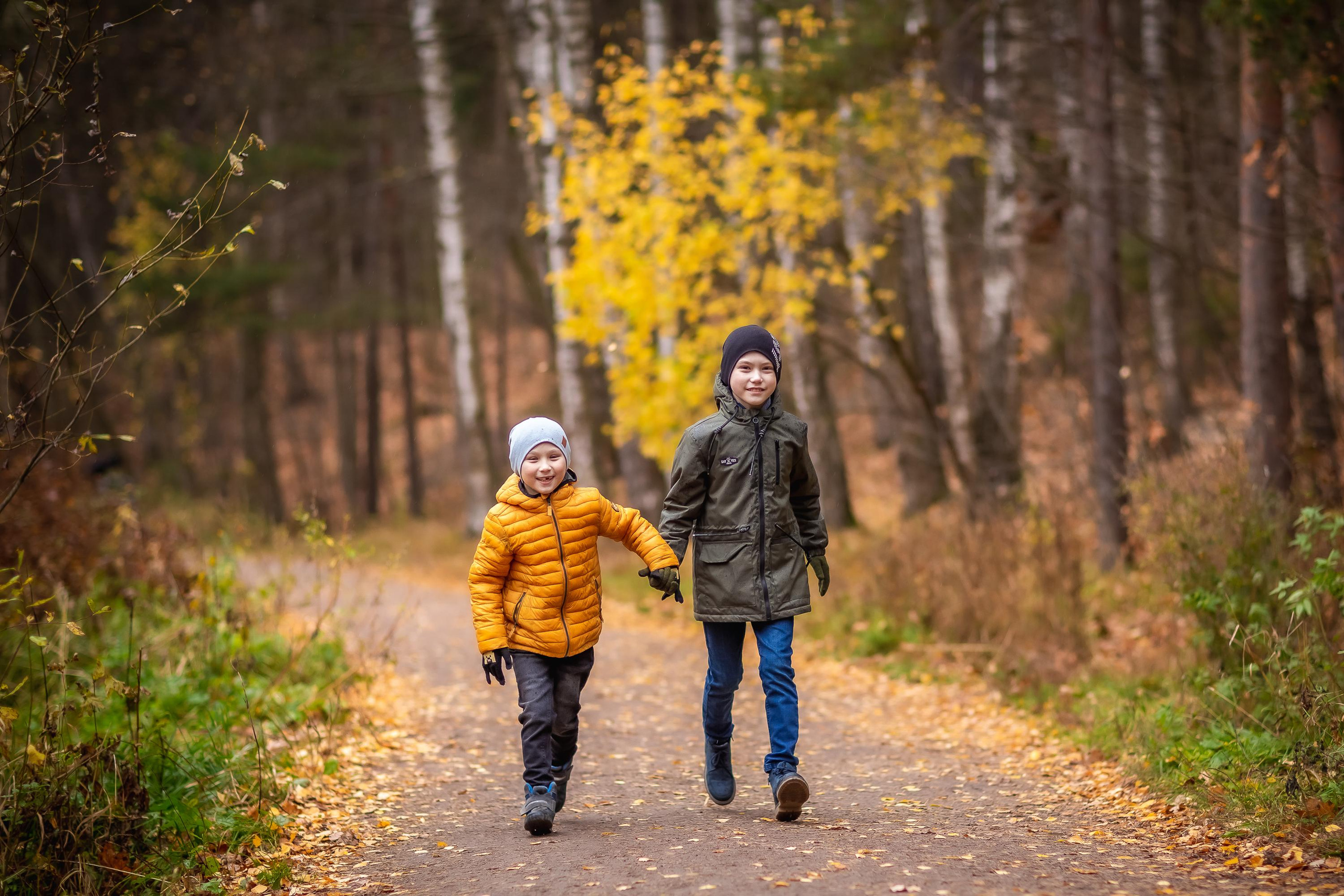Осенняя съемка Олег и Дениска в Шуваловском парке. Репортажный, семейный, свадебный фотограф Санкт-Петербург Ольга Лесюк