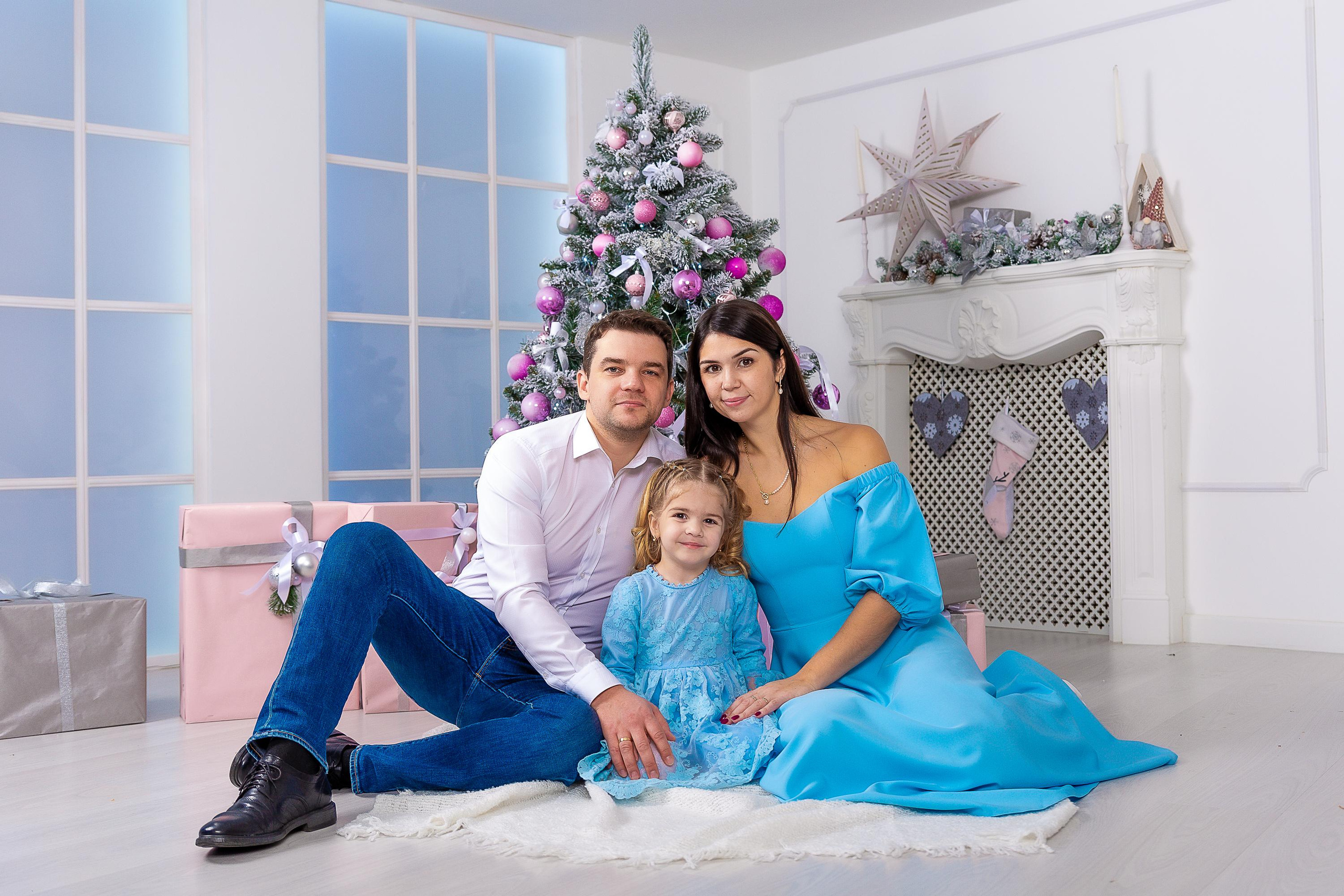 Новогодняя семейная съемка Олфи фотостудия. Репортажный, семейный, свадебный фотограф Санкт-Петербург Ольга Лесюк