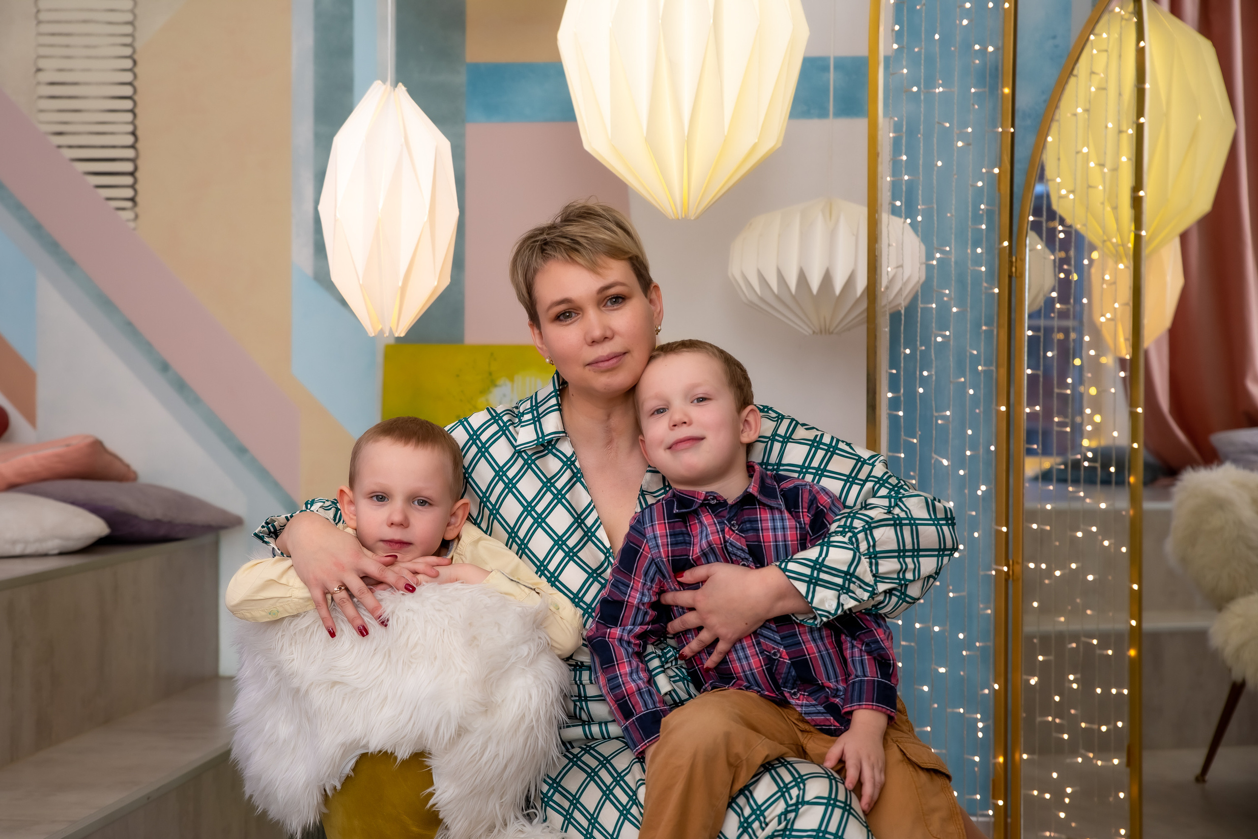 Новогодняя семейная съемка в фотостудии Веретено. Репортажный, семейный, свадебный фотограф Санкт-Петербург Ольга Лесюк