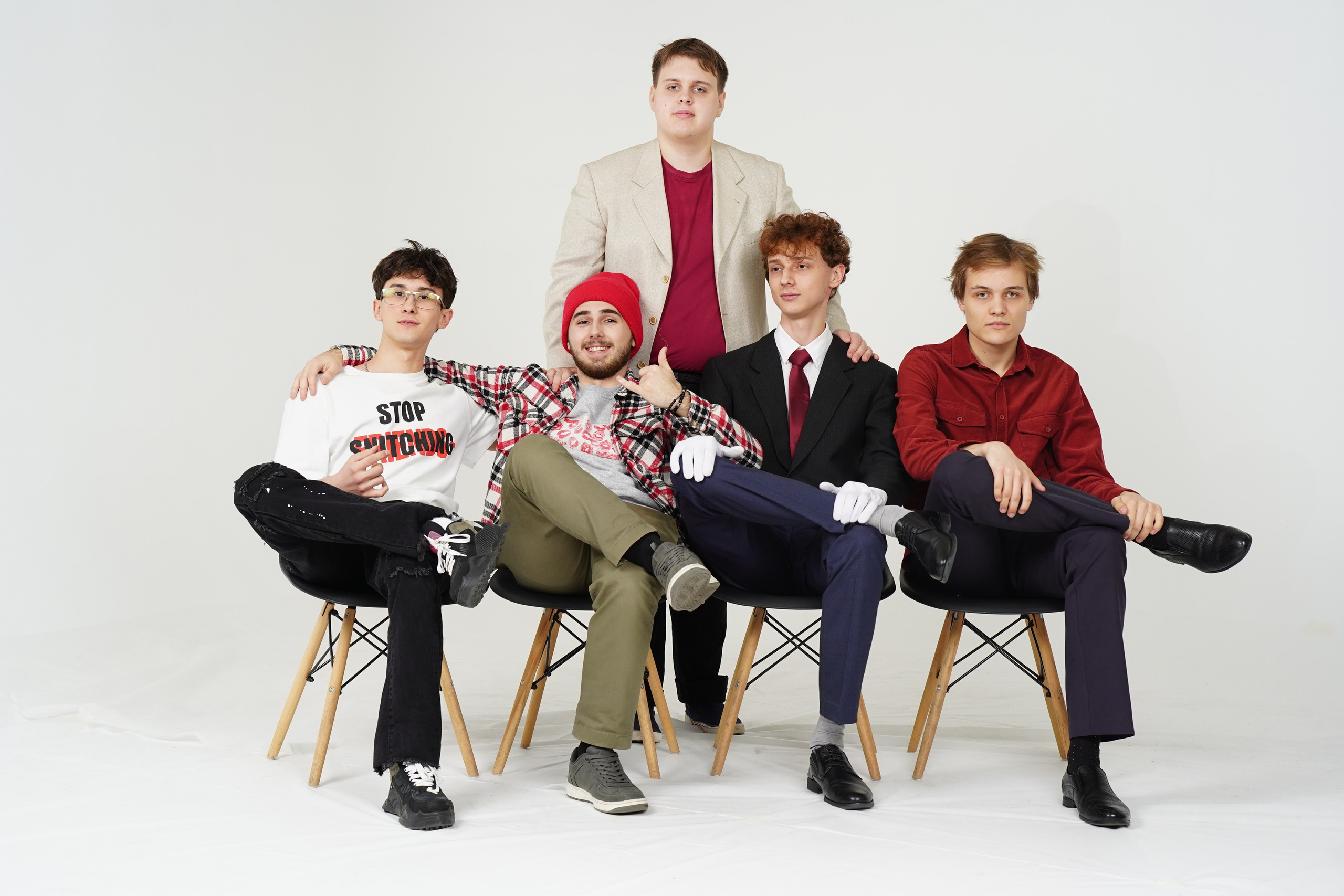 Образы. MEMENTO.Выпускные альбомы, школьные, юбилейные и другие книги. Ростов-на-Дону