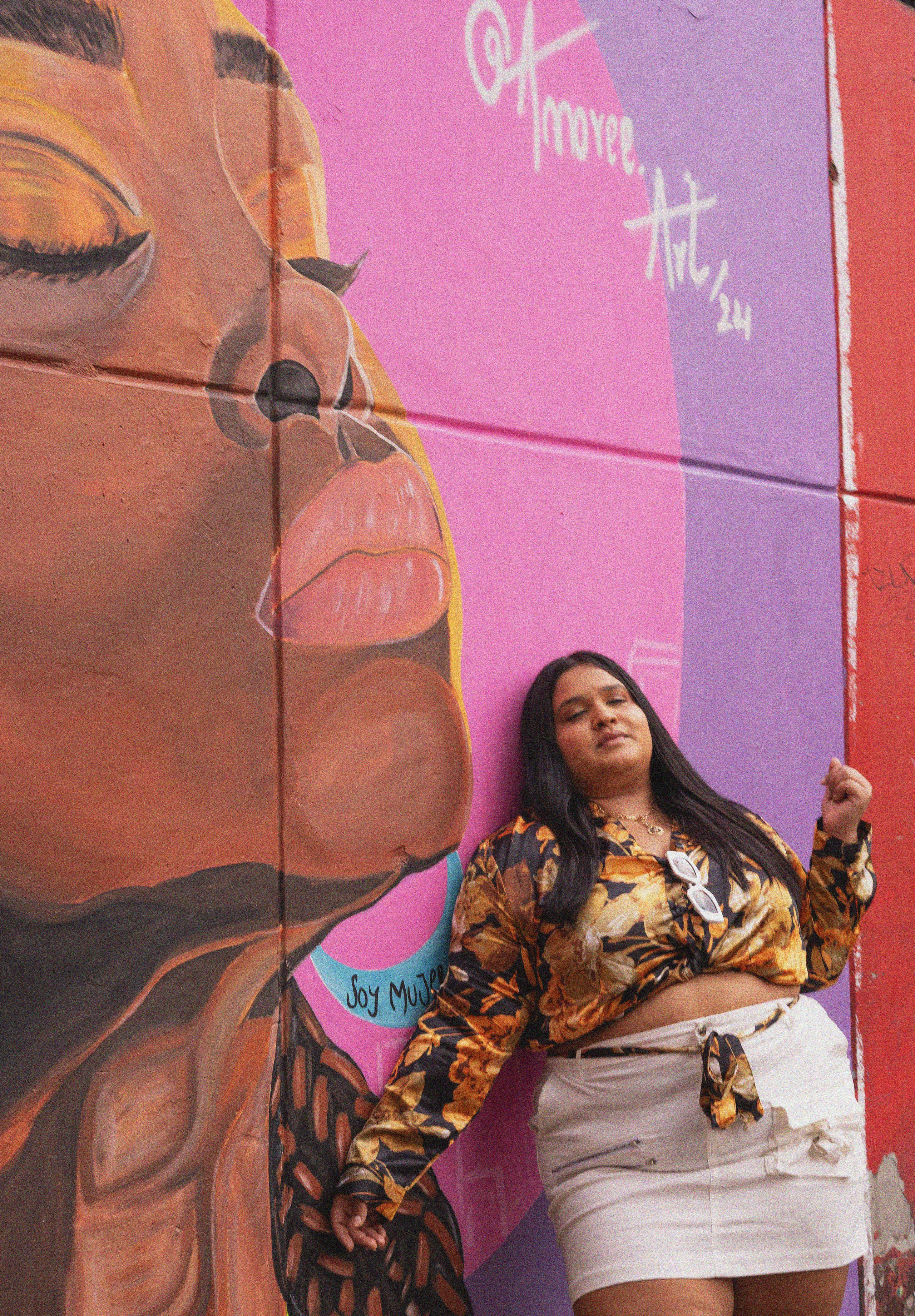 Jess in Communa 13. Wedding Photographer in Barcelona and Medellin