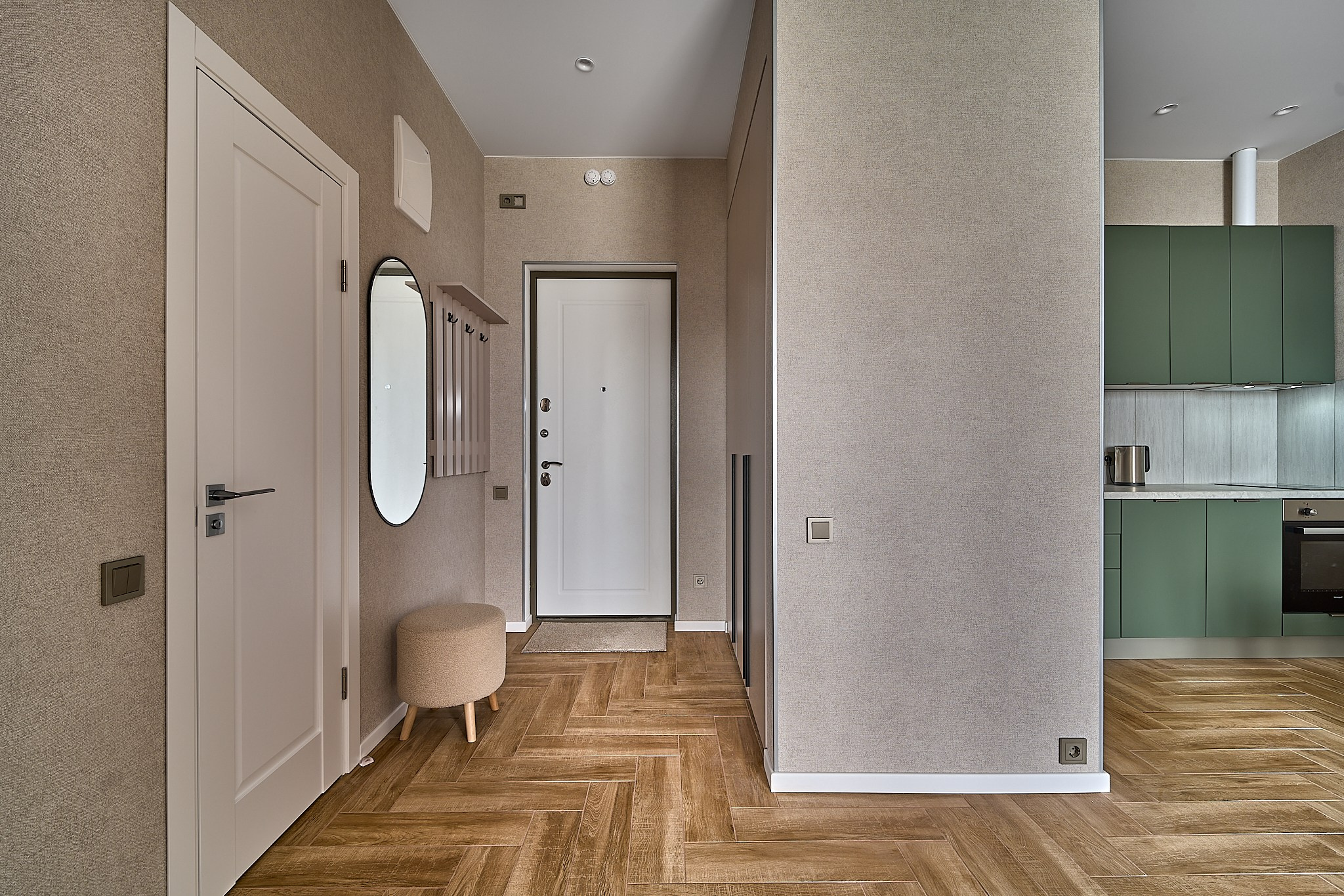 «Евро-двушка» на продажу. Заказчик АН «Самолёт+». Главная