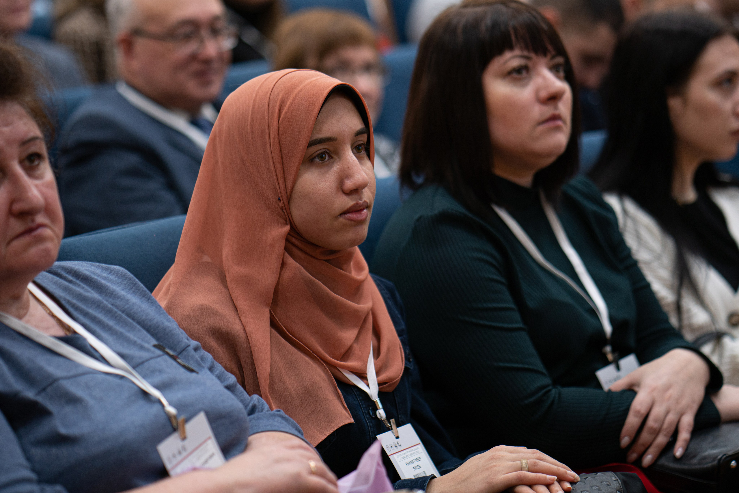 Научно-практическая конференция. Творческий и репортажный фотограф в Москве Клим Долгов