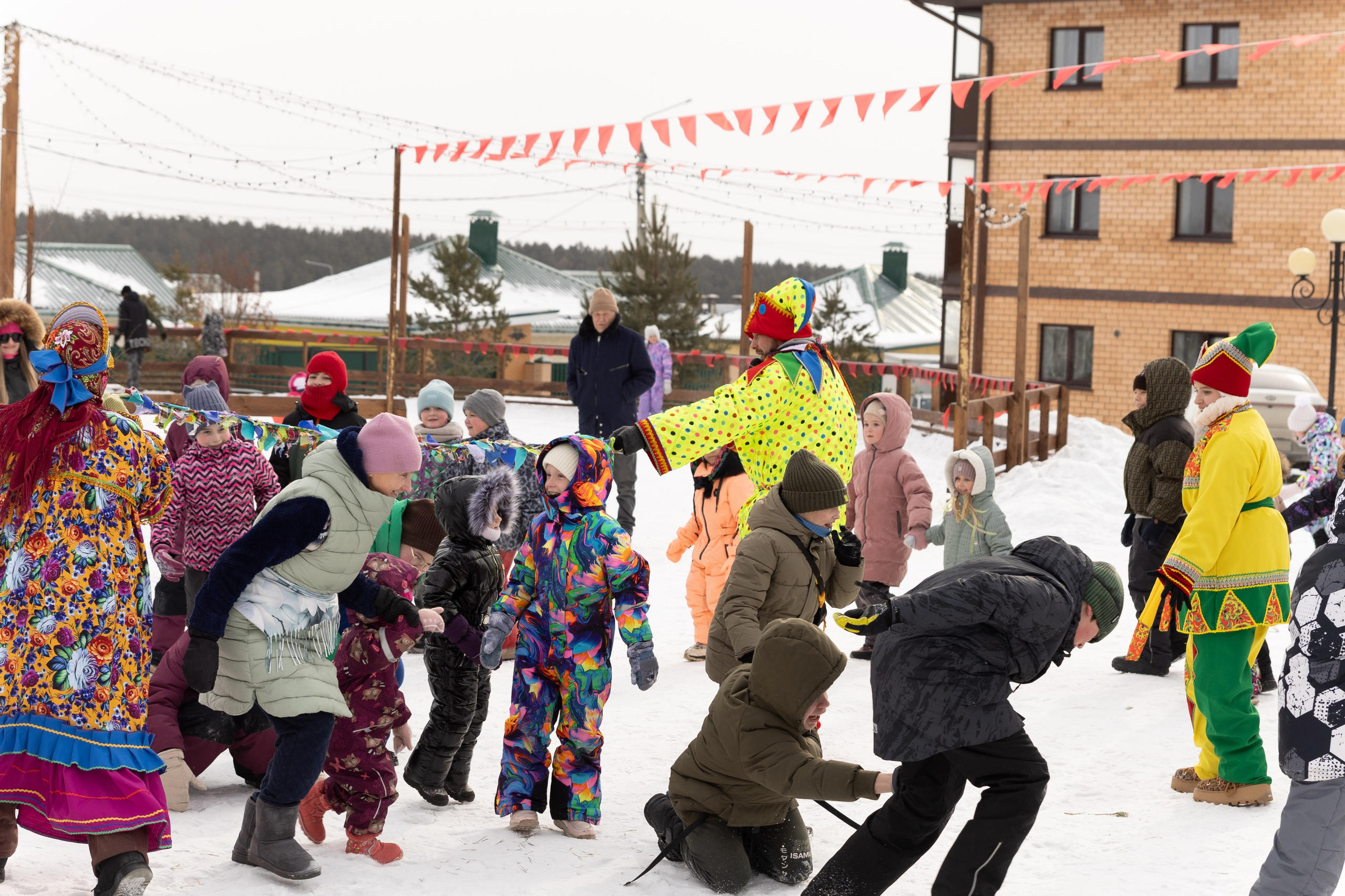 Масленица 2026 в Хрустальном Парке. Семейный фотограф Надежда Каримова | Иркутск Байкал Аршан