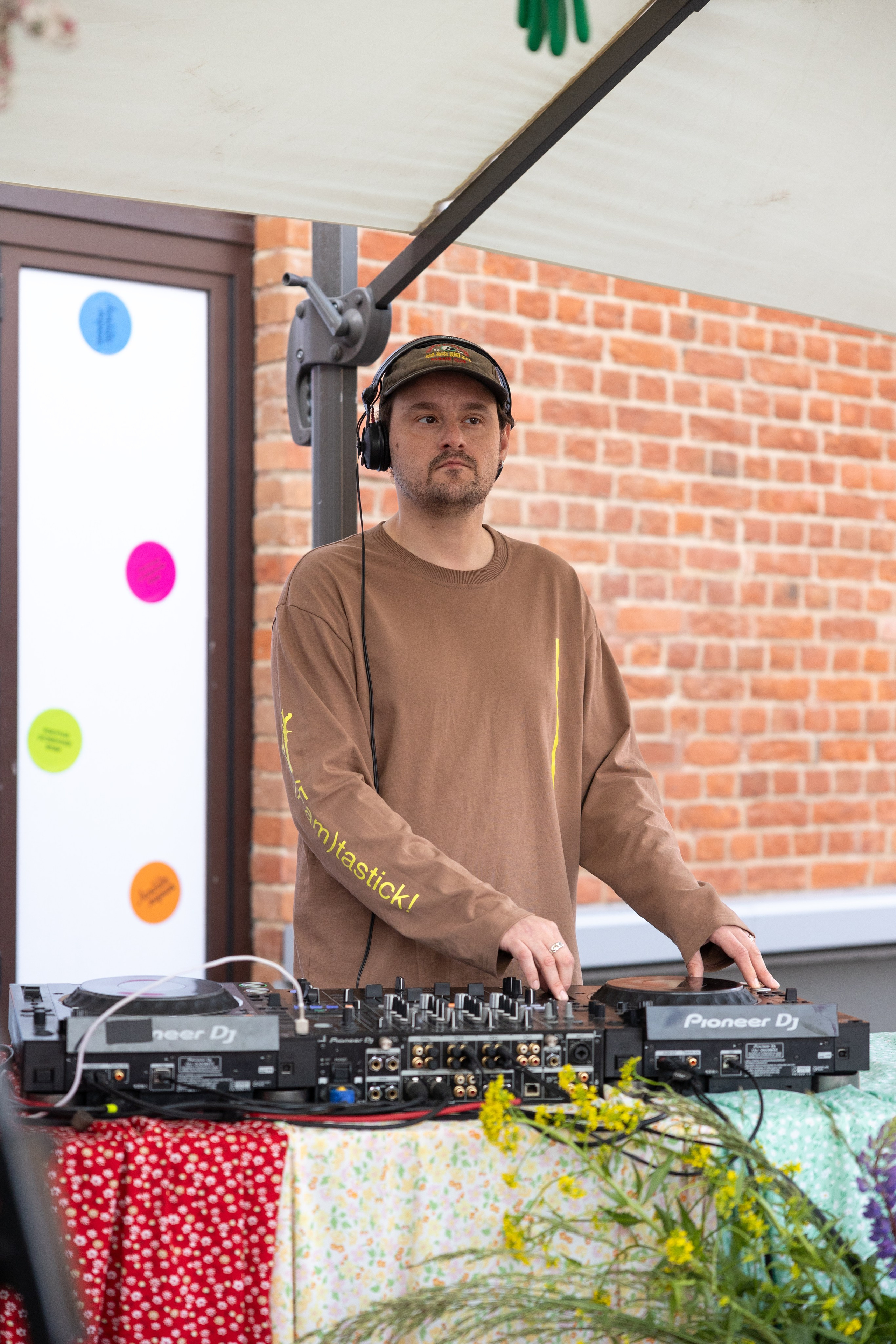 7–8 июня 2025 в пространстве «Три вокзала. Депо» / День 2 / фото Саша Жукова. Фотоотчеты «Ламбада-маркета»