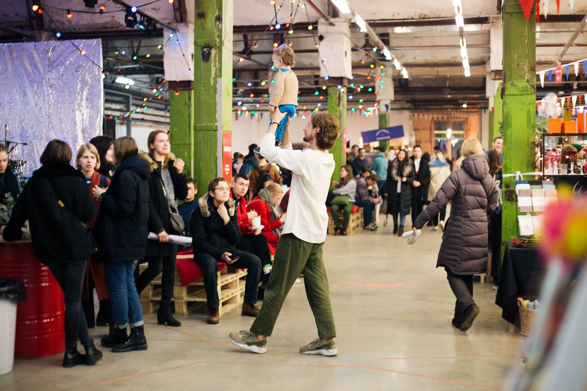 22–24 декабря 2017 на Трехгорной мануфактуре / День 1 / фото Людмила Савельева. Фотоотчеты «Ламбада-маркета»